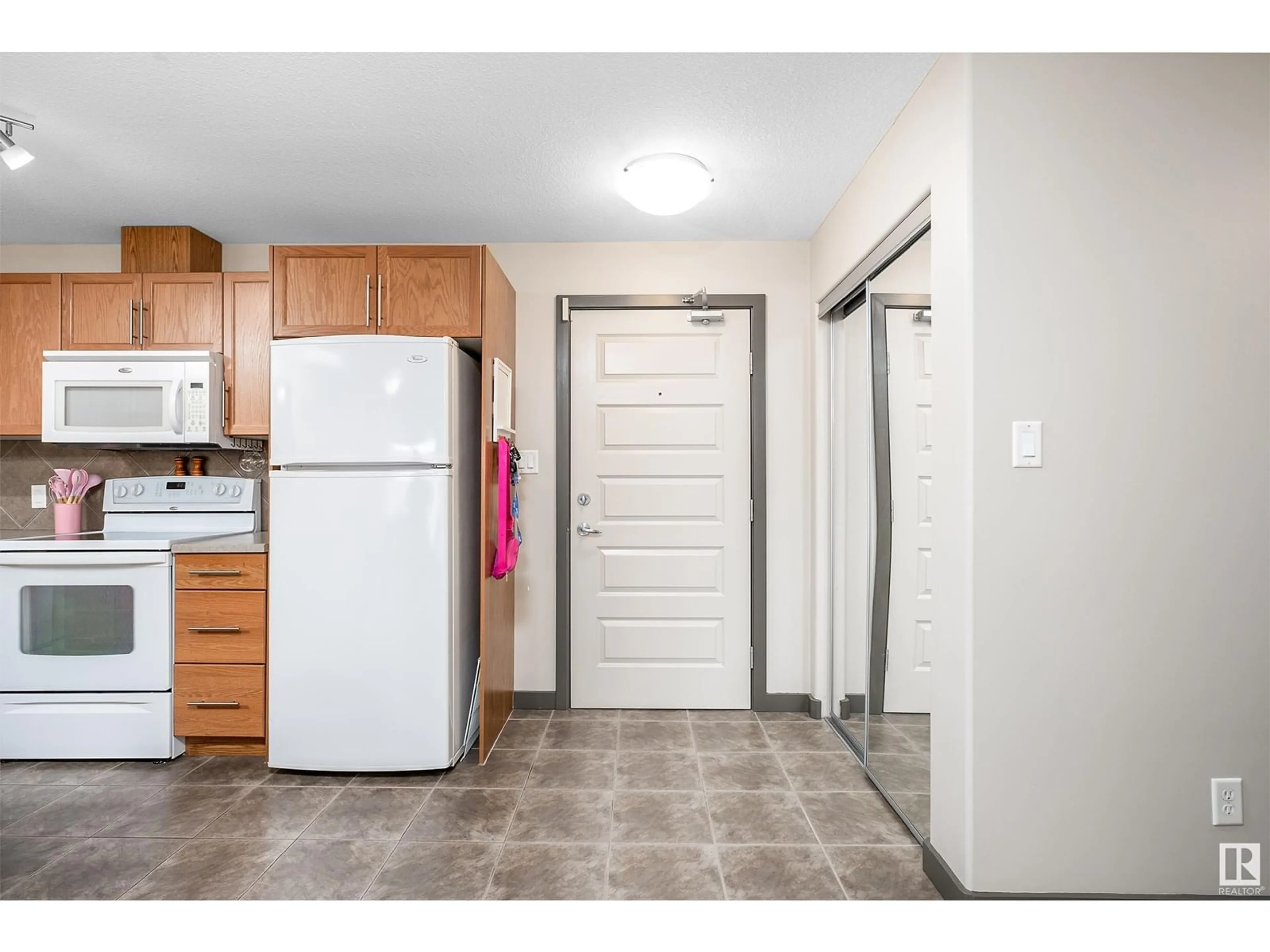 Standard kitchen, unknown floor for #216 11615 ELLERSLIE RD SW, Edmonton Alberta T6W0J3