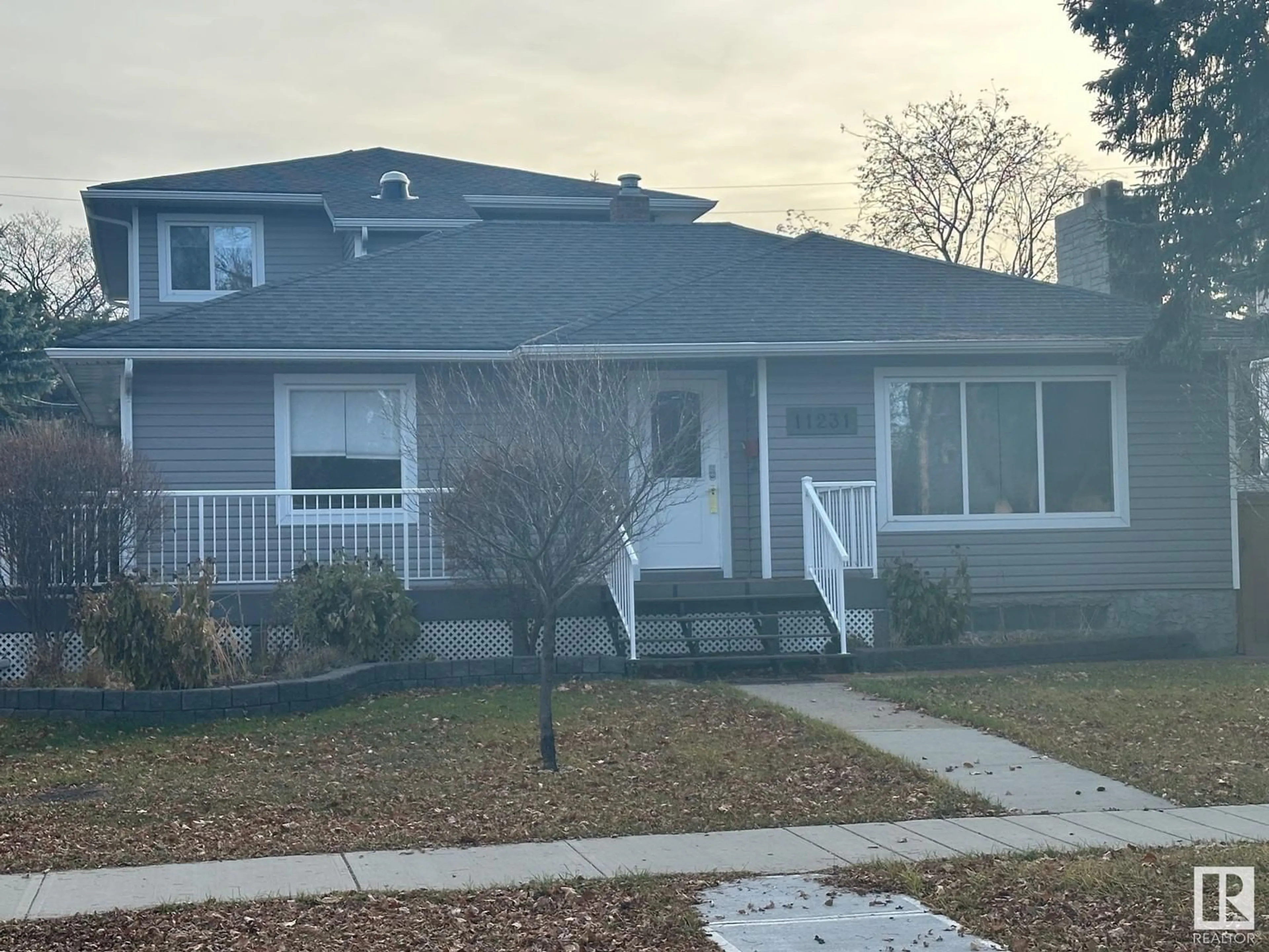 Frontside or backside of a home, the street view for 11231 75 AV NW, Edmonton Alberta T6G0H4