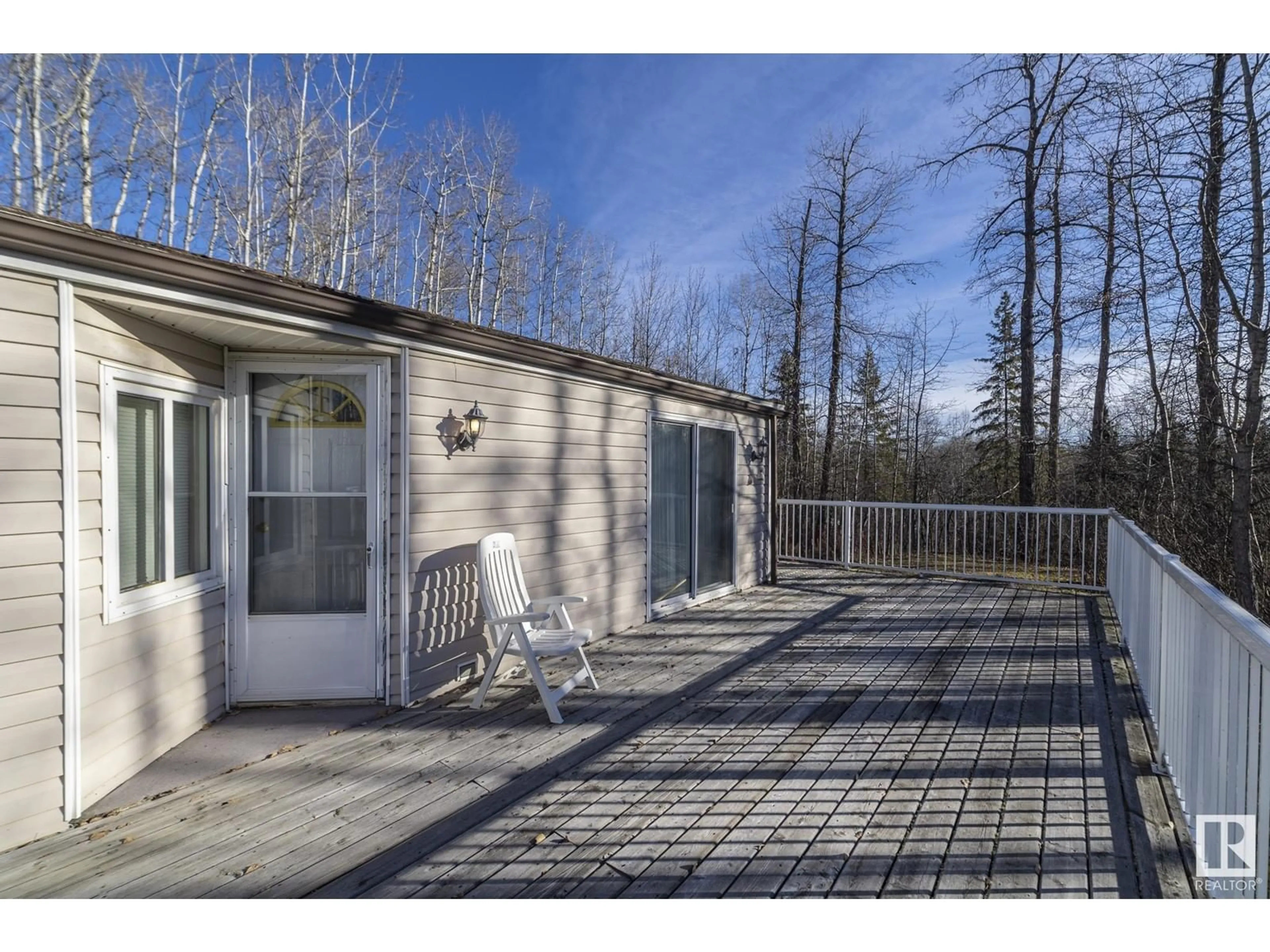 Patio, cottage for 33 59316 Range Rd 54 Lot 33, Rural Barrhead County Alberta T7N1N3