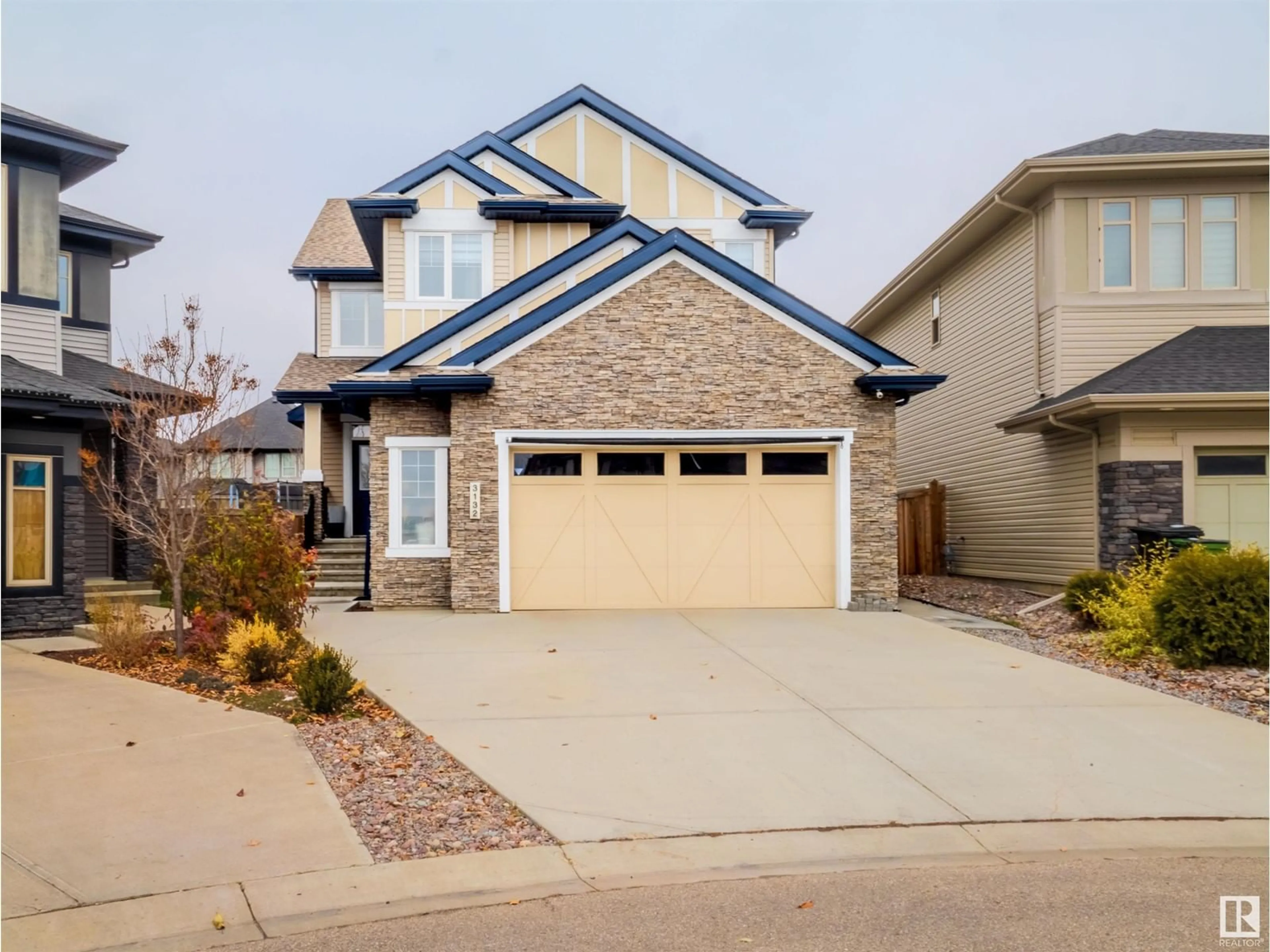 Frontside or backside of a home, the street view for 3132 ALLAN LANDING SW, Edmonton Alberta T6W2R7