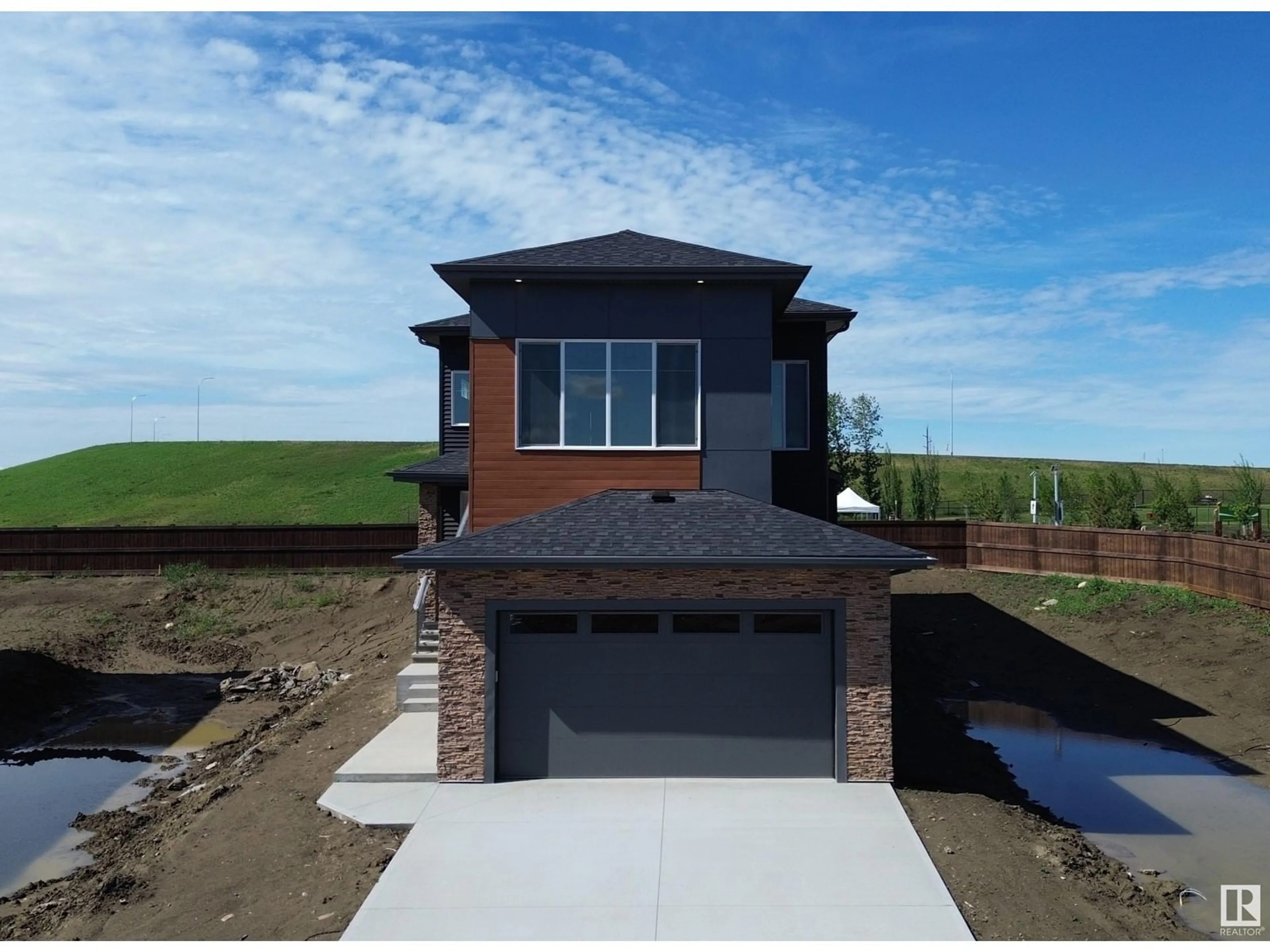 Frontside or backside of a home, the street view for 246 CANTER WYND WD, Sherwood Park Alberta T8H2Z6