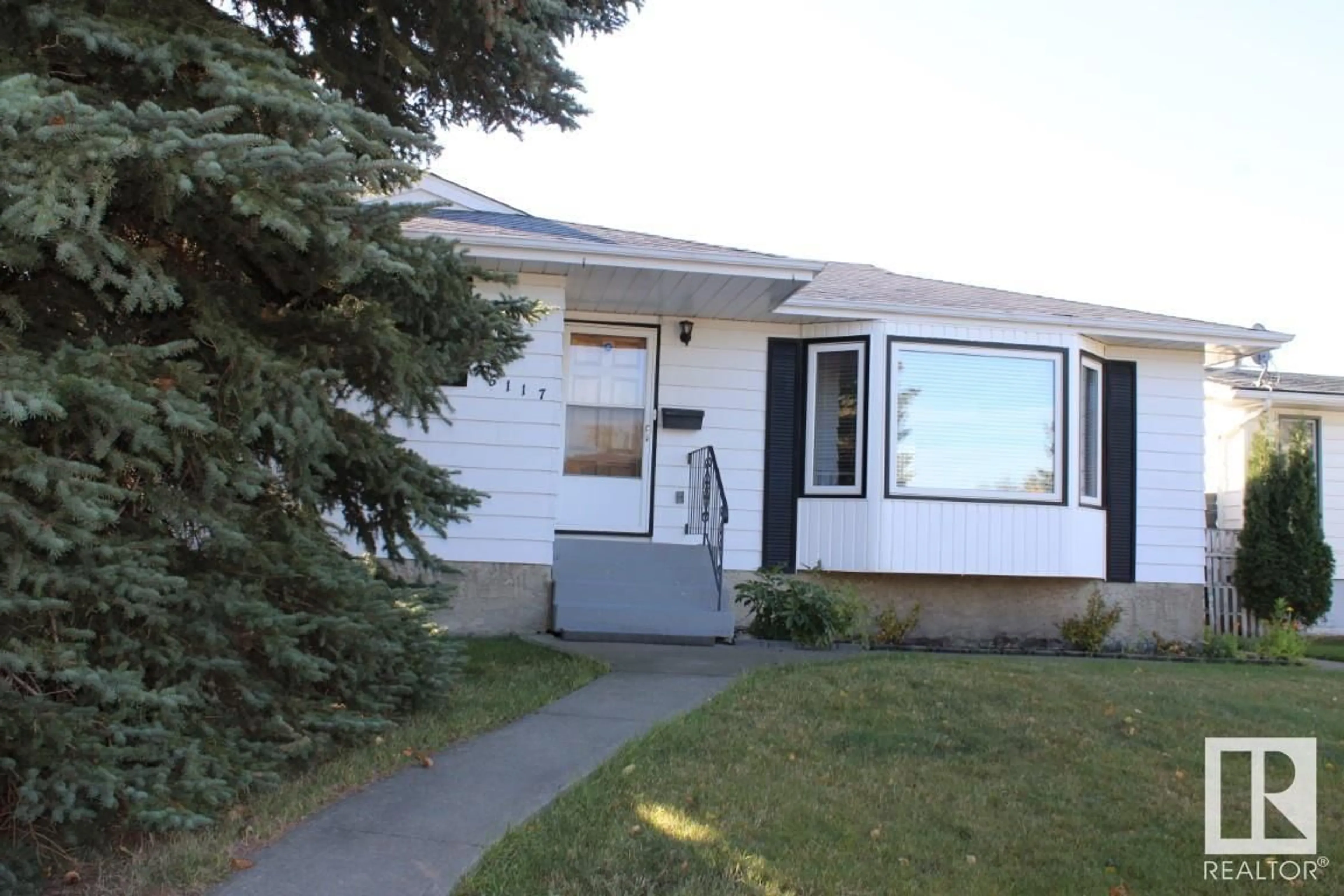 A pic from exterior of the house or condo, cottage for 5117 18A AV NW NW, Edmonton Alberta T6L1J9