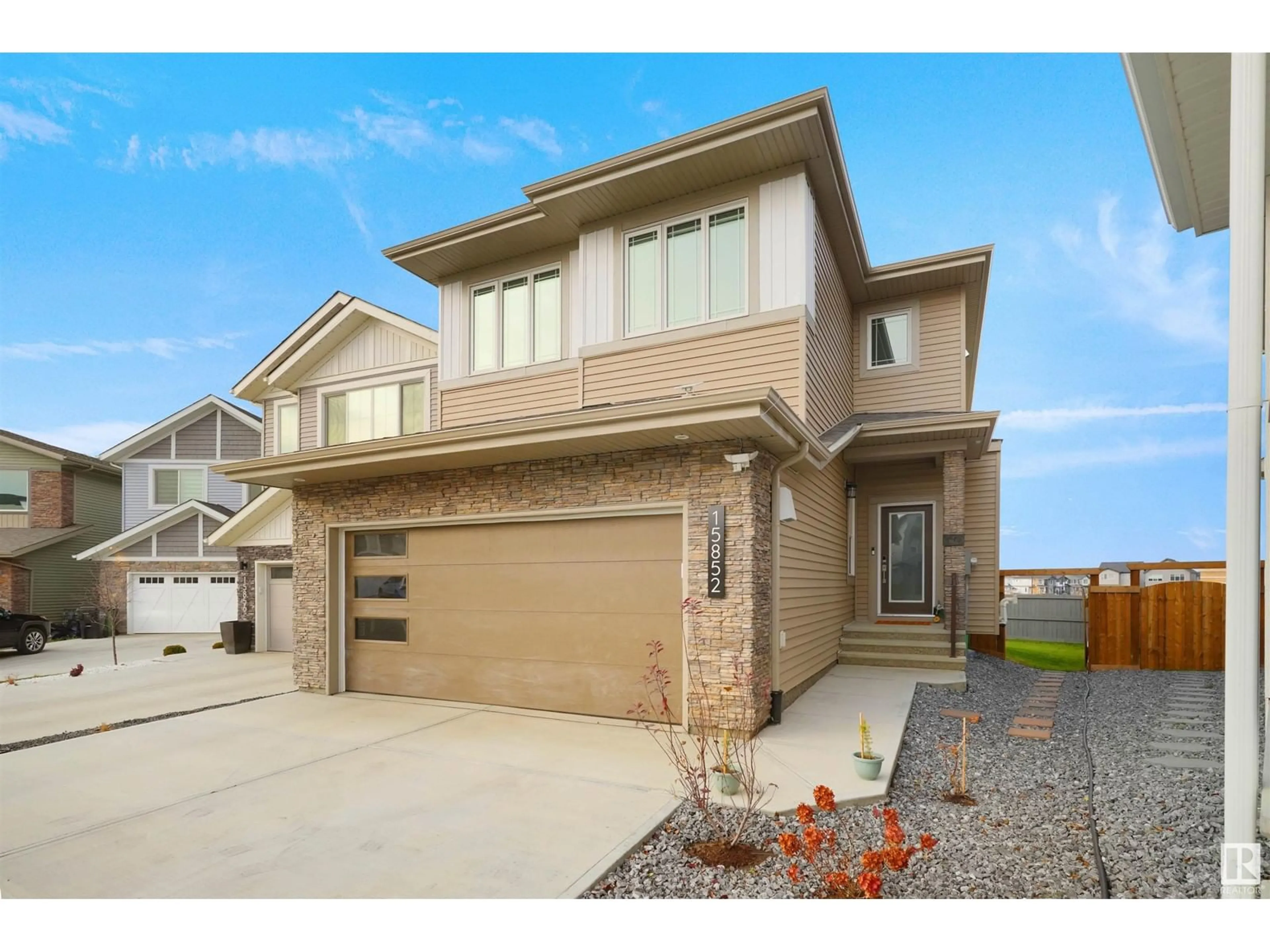 Frontside or backside of a home, the street view for 15852 29 AV SW, Edmonton Alberta T6W4X4