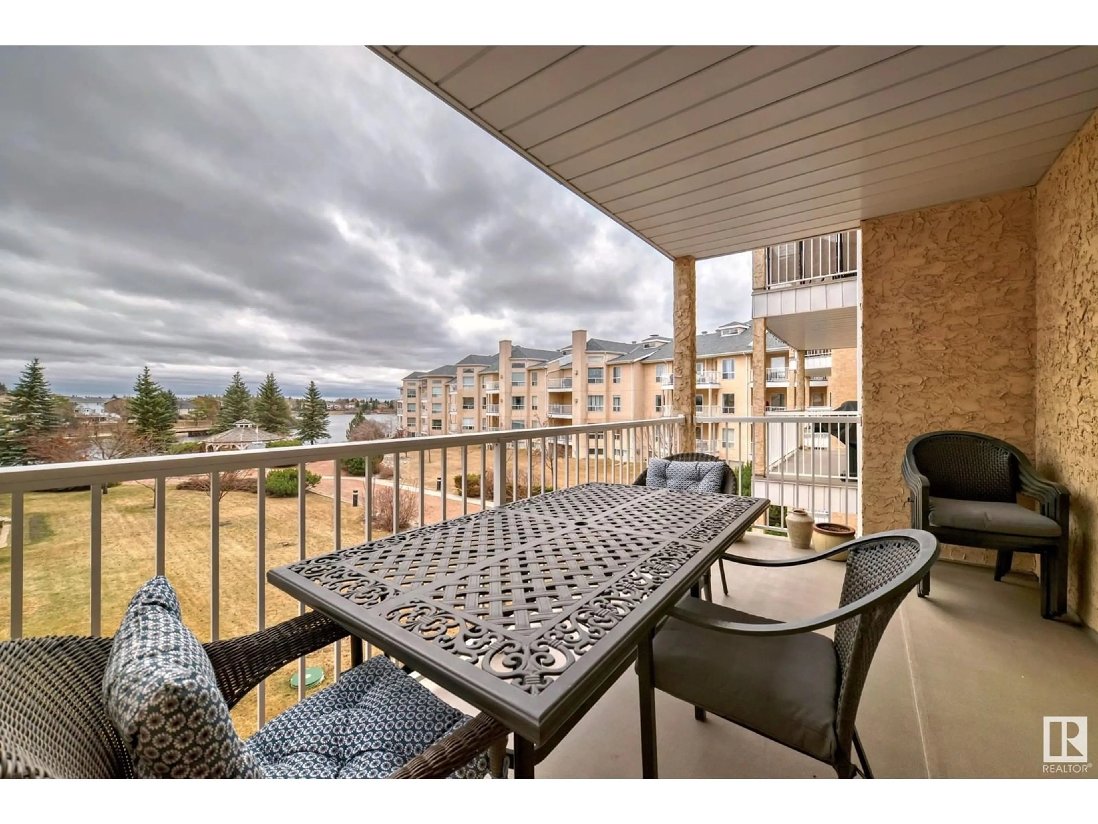 Patio, water/lake/river/ocean view for 15499 - 315 CASTLE DOWNS RD, Edmonton Alberta T5X5Y3