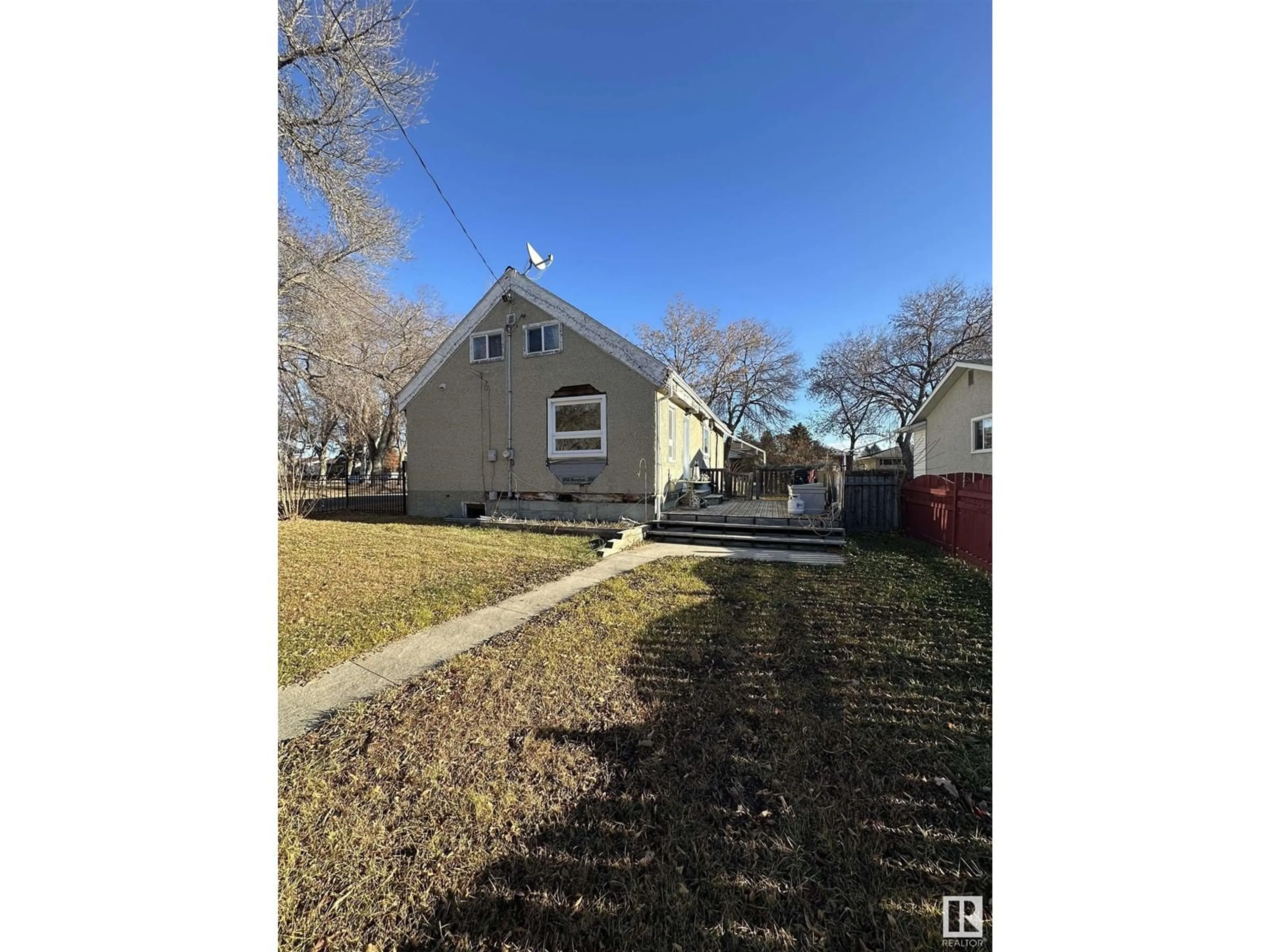 Frontside or backside of a home, the street view for 11942 37 ST NW, Edmonton Alberta T5W2C1