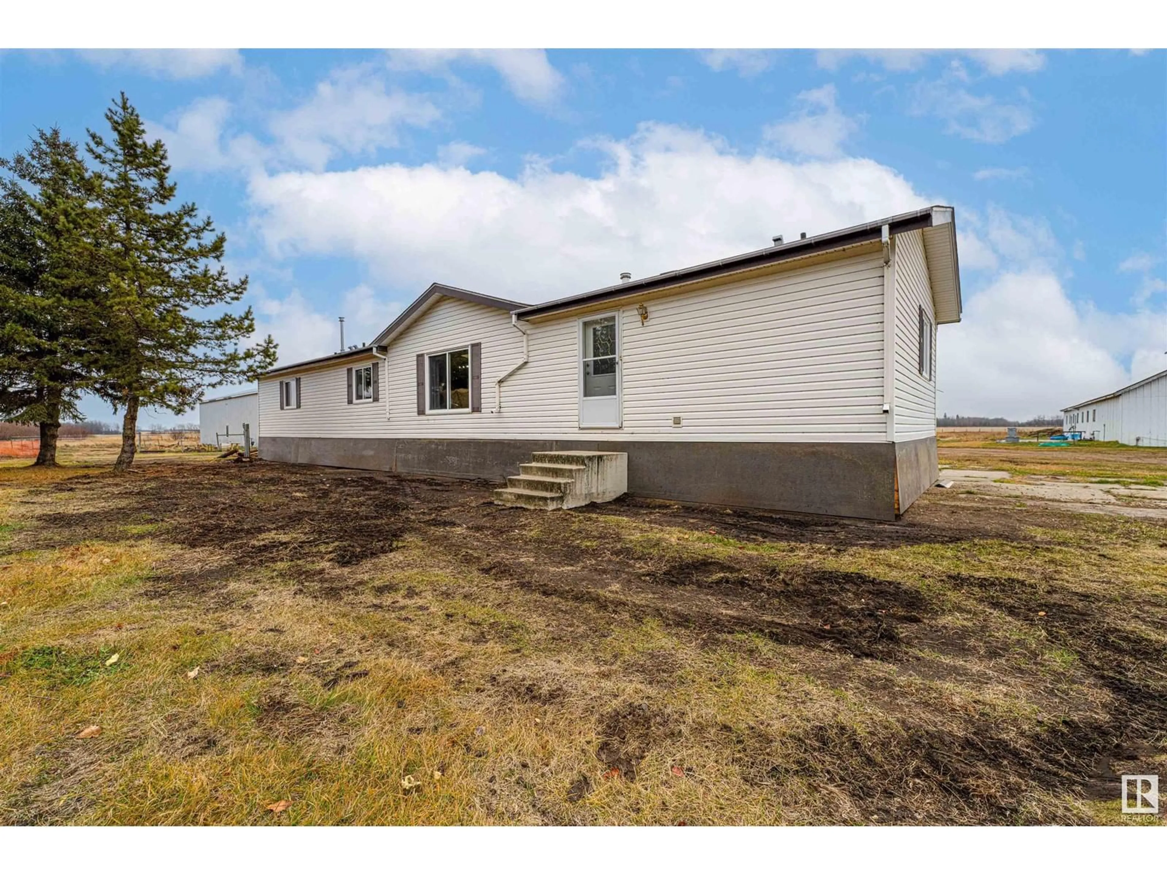 Frontside or backside of a home, cottage for 172033 Township Road 552, Rural Lamont County Alberta T0B0C0