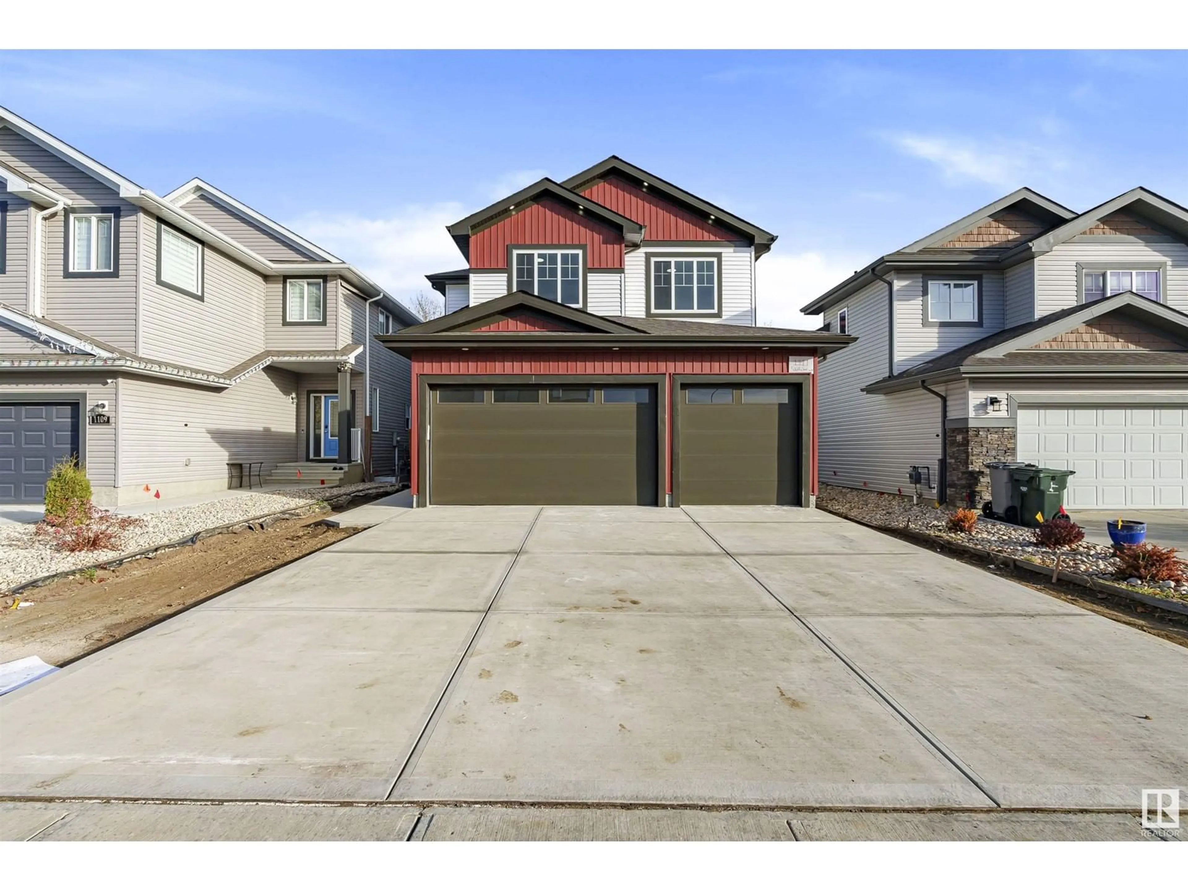 Frontside or backside of a home, the street view for 1111 SOUTH CREEK WD, Stony Plain Alberta T7Z0M1