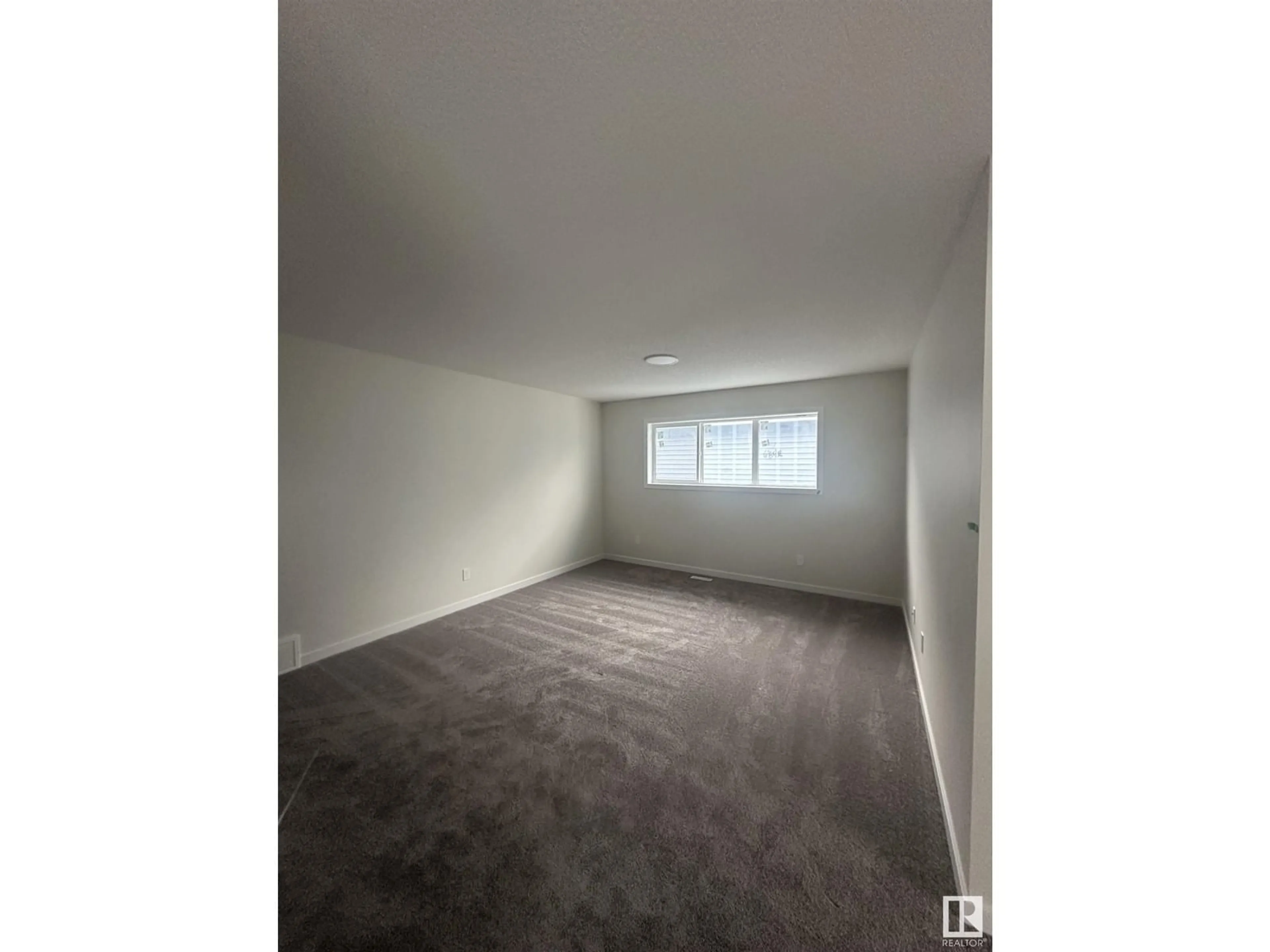 A pic of a room for 6308 KING WD SW, Edmonton Alberta T6W5N9