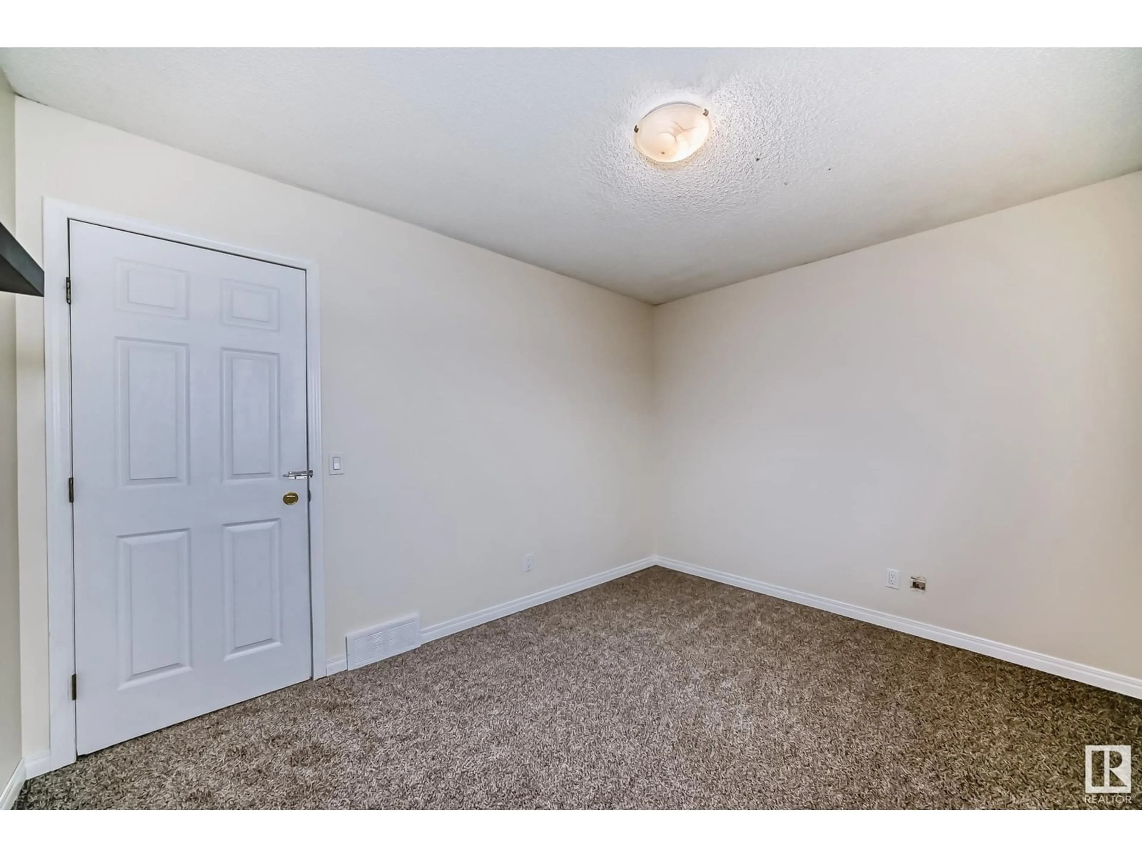 A pic of a room for 56 Martin Crossing Crescent NE, Calgary Alberta T3J3S8