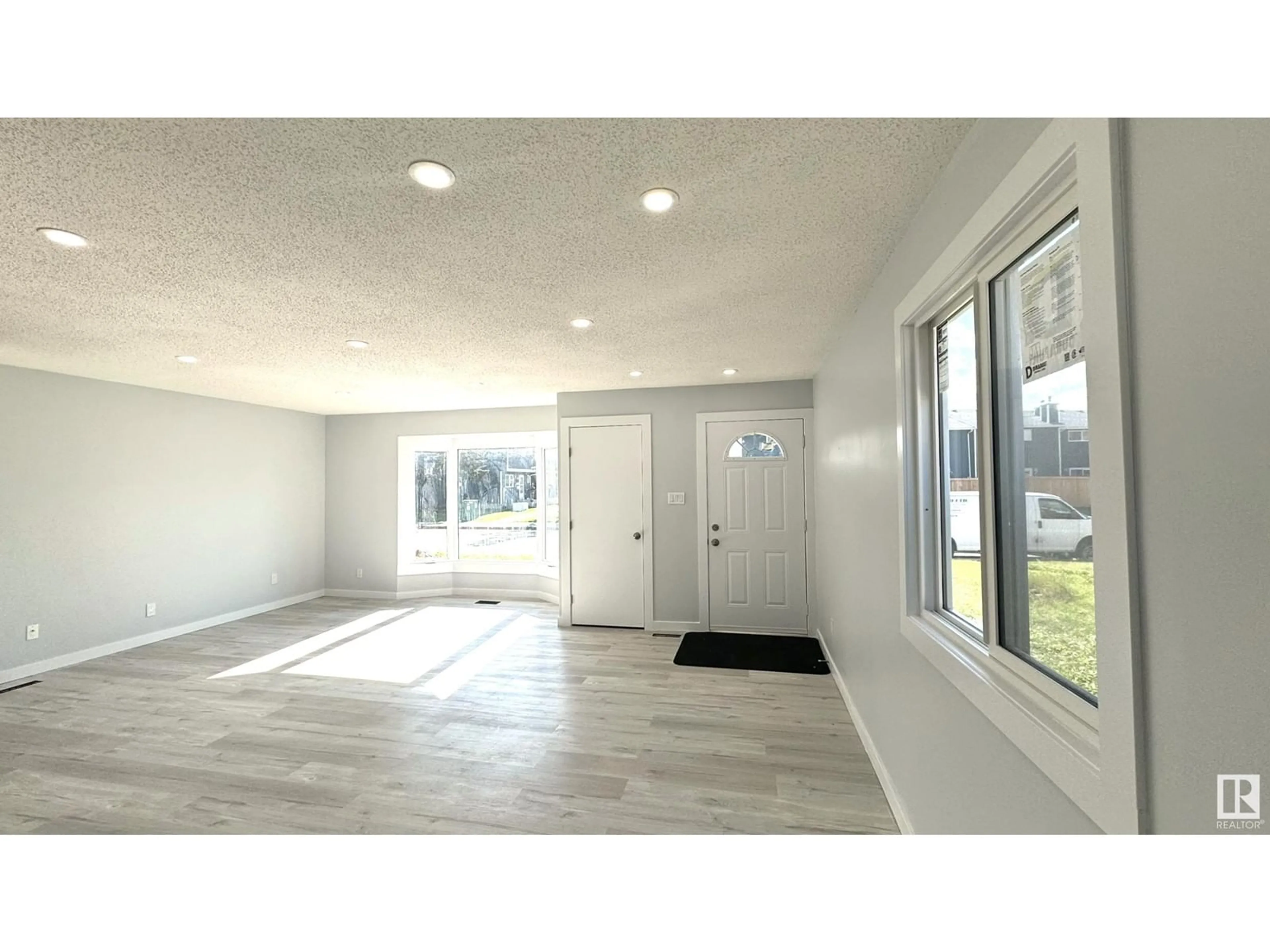 Other indoor space, cement floor for 500 DUNLUCE RD NW, Edmonton Alberta T5X5C8