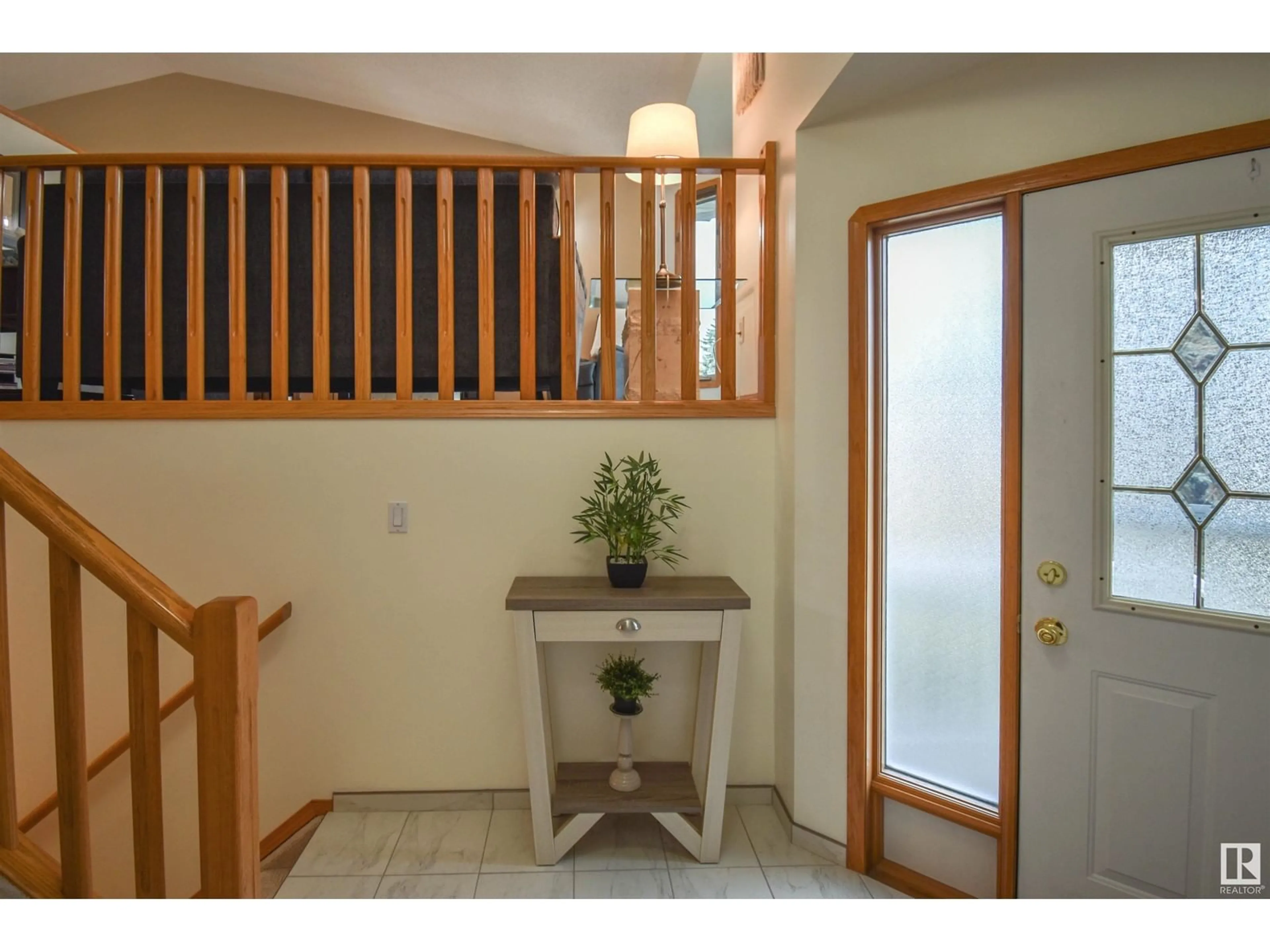 Indoor entryway, wood floors for 1 Fieldstone CL, Spruce Grove Alberta T7X3C3