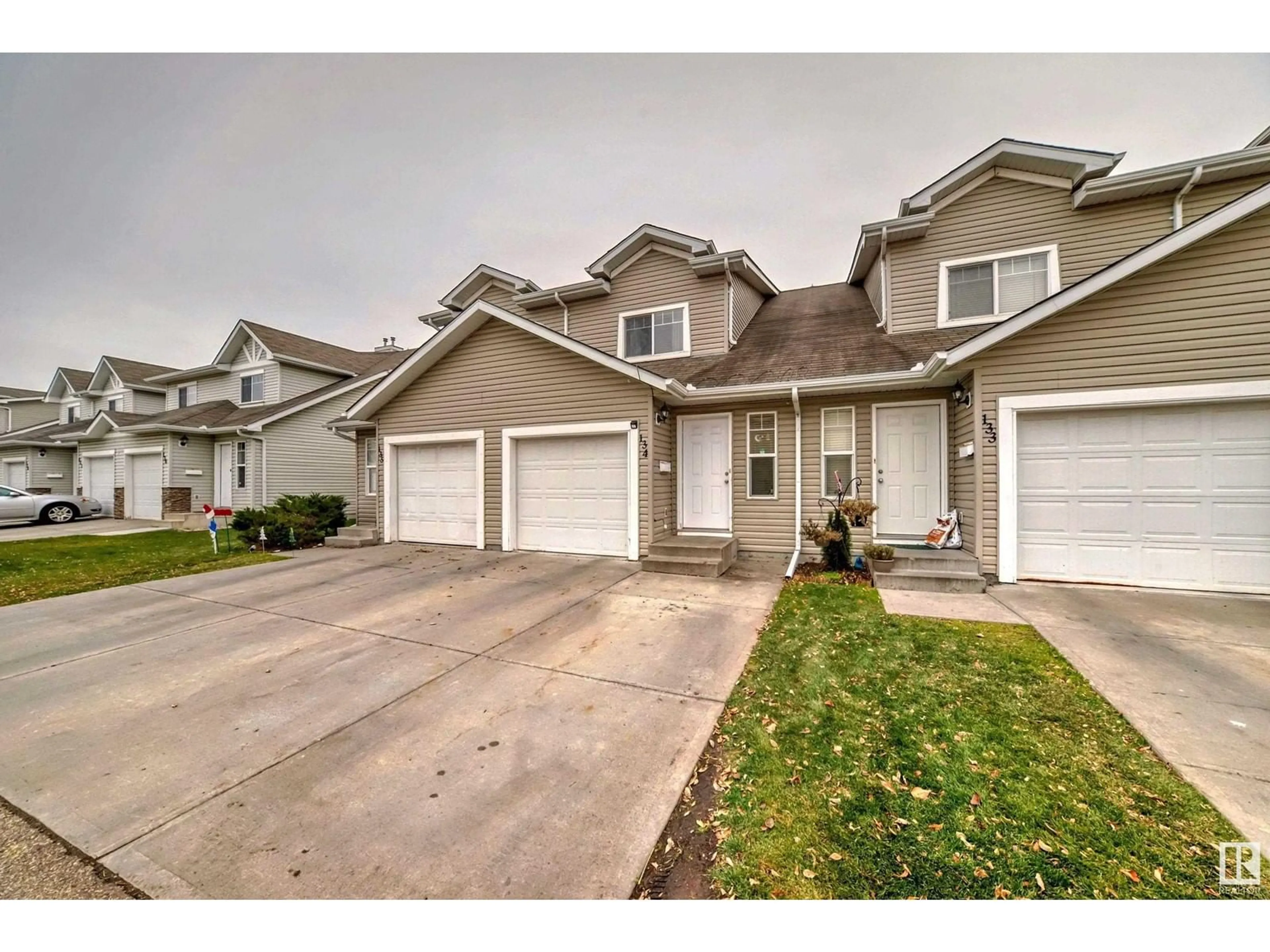 A pic from exterior of the house or condo, cottage for #134 150 EDWARDS DR SW, Edmonton Alberta T6X1M4