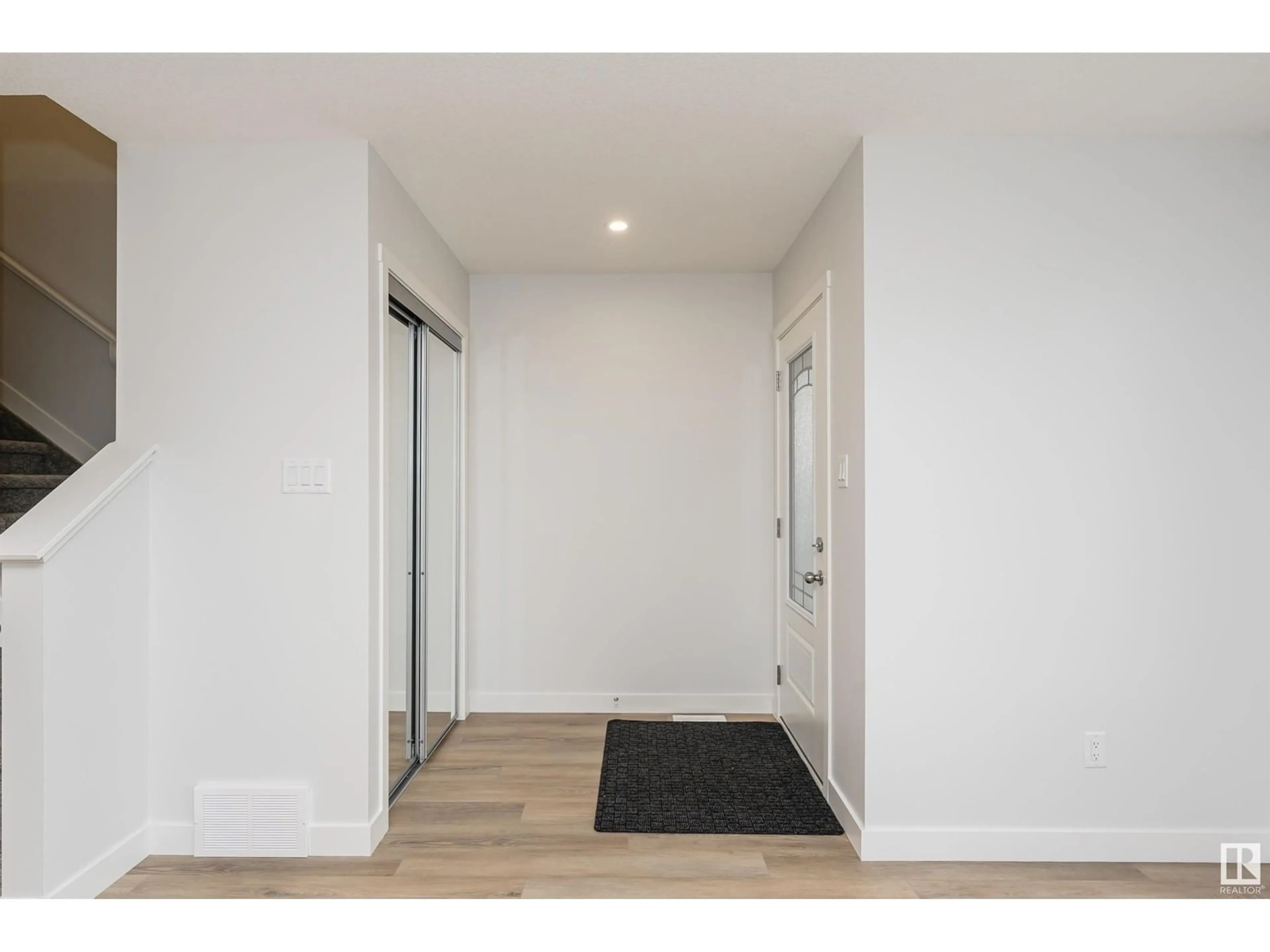 Indoor entryway, wood floors for 9566 CARSON BEND BN SW, Edmonton Alberta T6W5H6