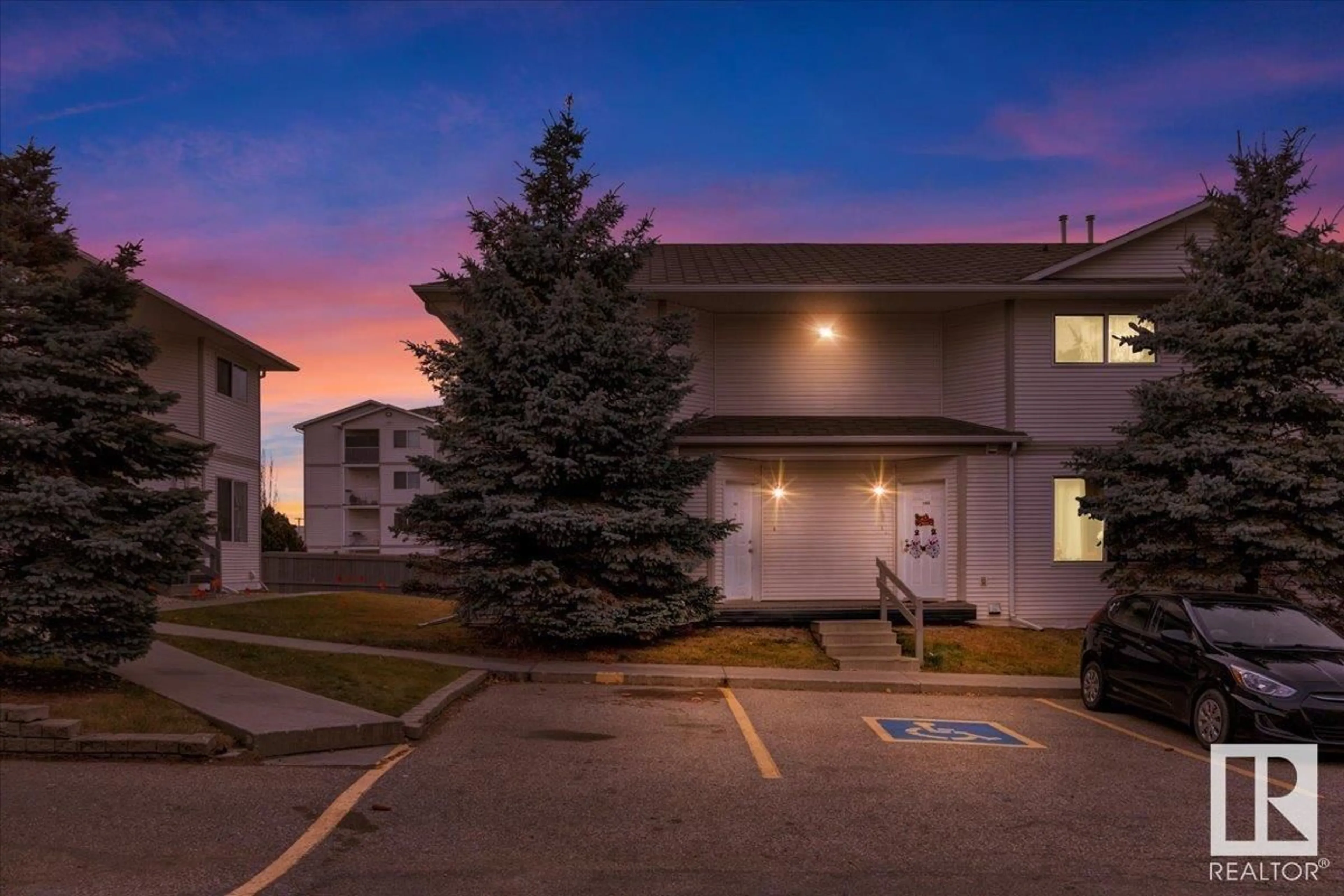 A pic from exterior of the house or condo, the front or back of building for #101 801 BOTHWELL Drive, Sherwood Park Alberta T8H2L1