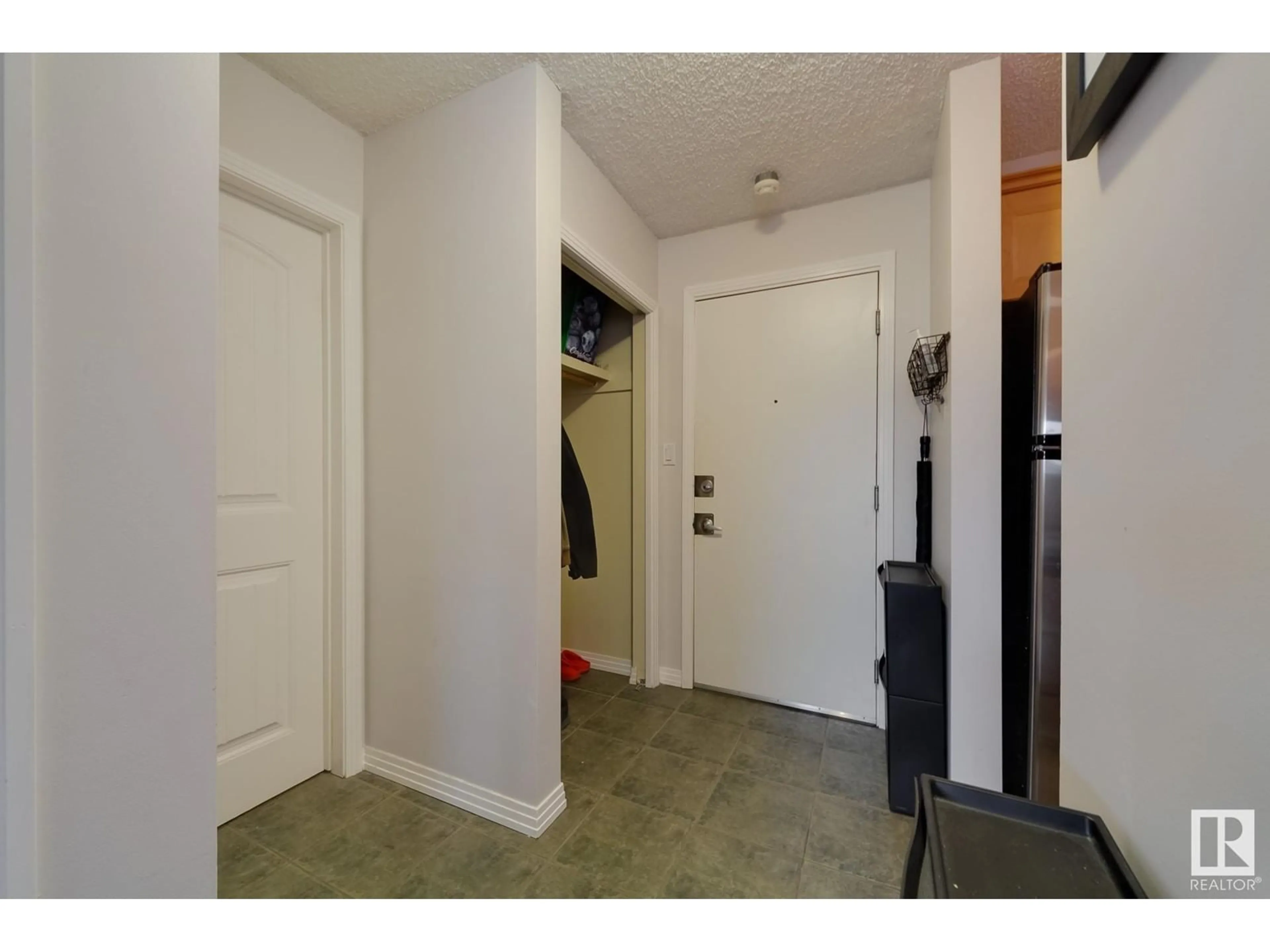 Indoor entryway, not visible floor for #305 8215 83 AV NW, Edmonton Alberta T6J0Z7