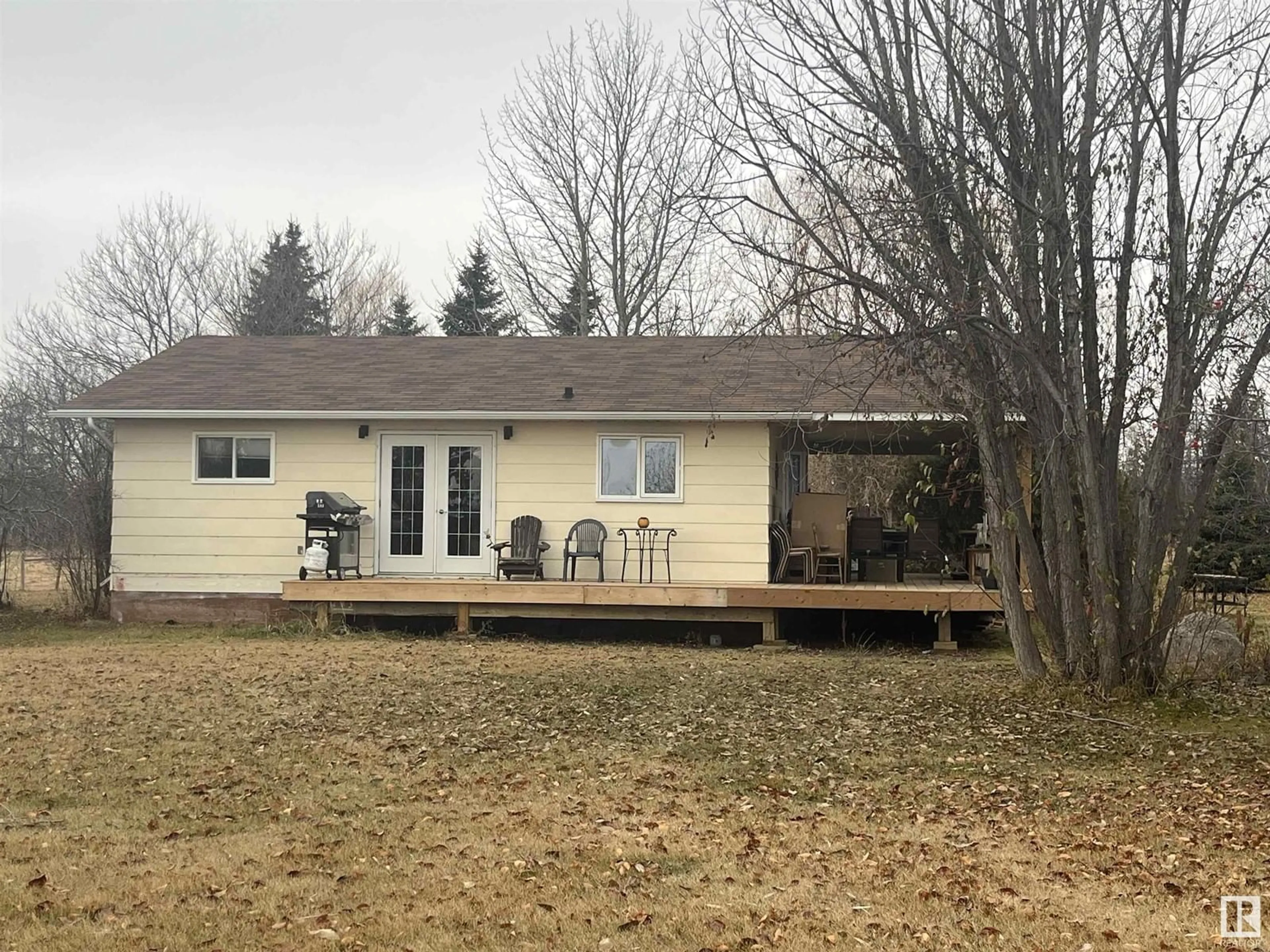 A pic from outside/outdoor area/front of a property/back of a property/a pic from drone, unknown for 61422 RR 205, Rural Thorhild County Alberta T0A2P0