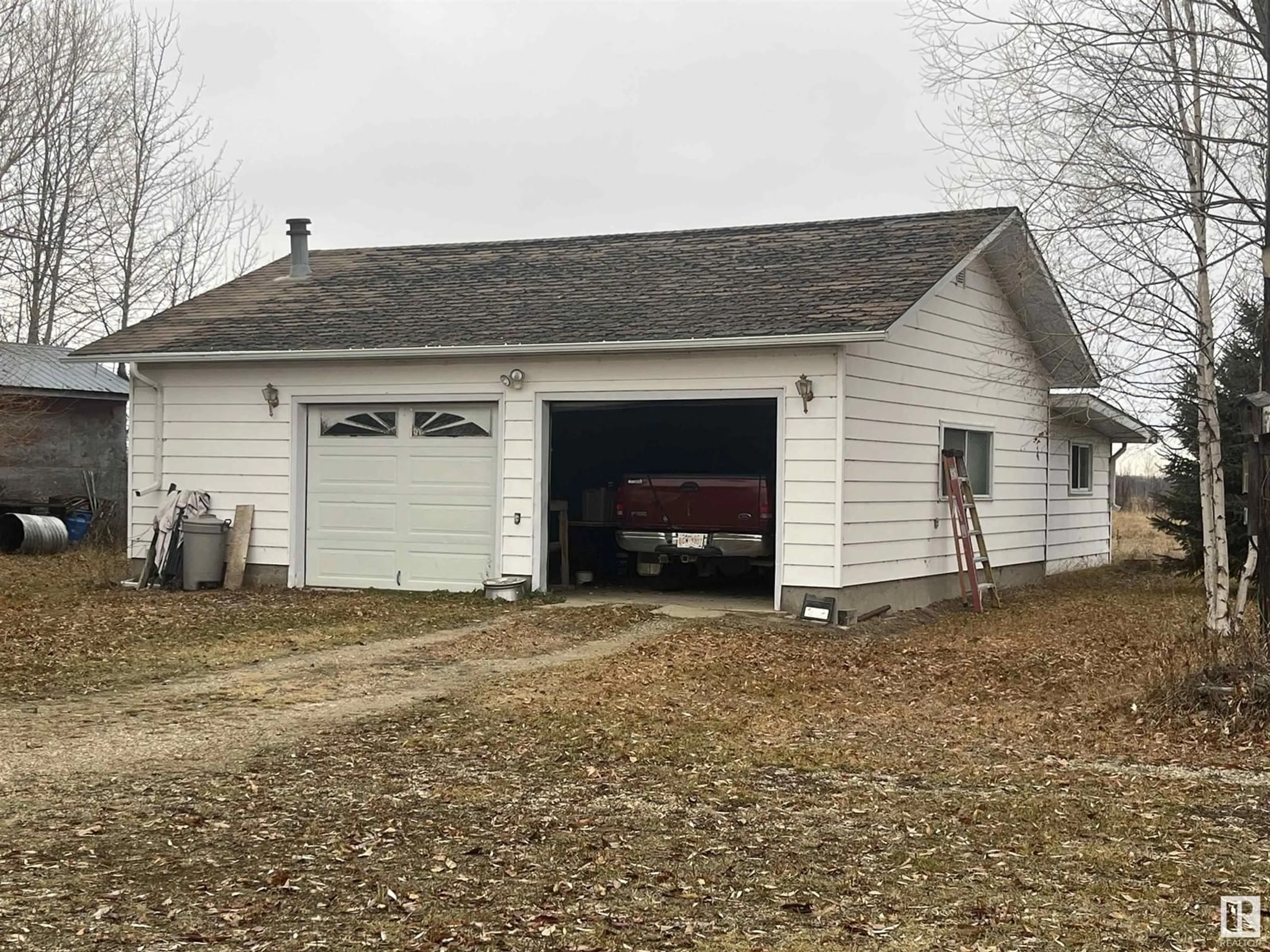 Indoor garage, not visible floor for 61422 RR 205, Rural Thorhild County Alberta T0A2P0