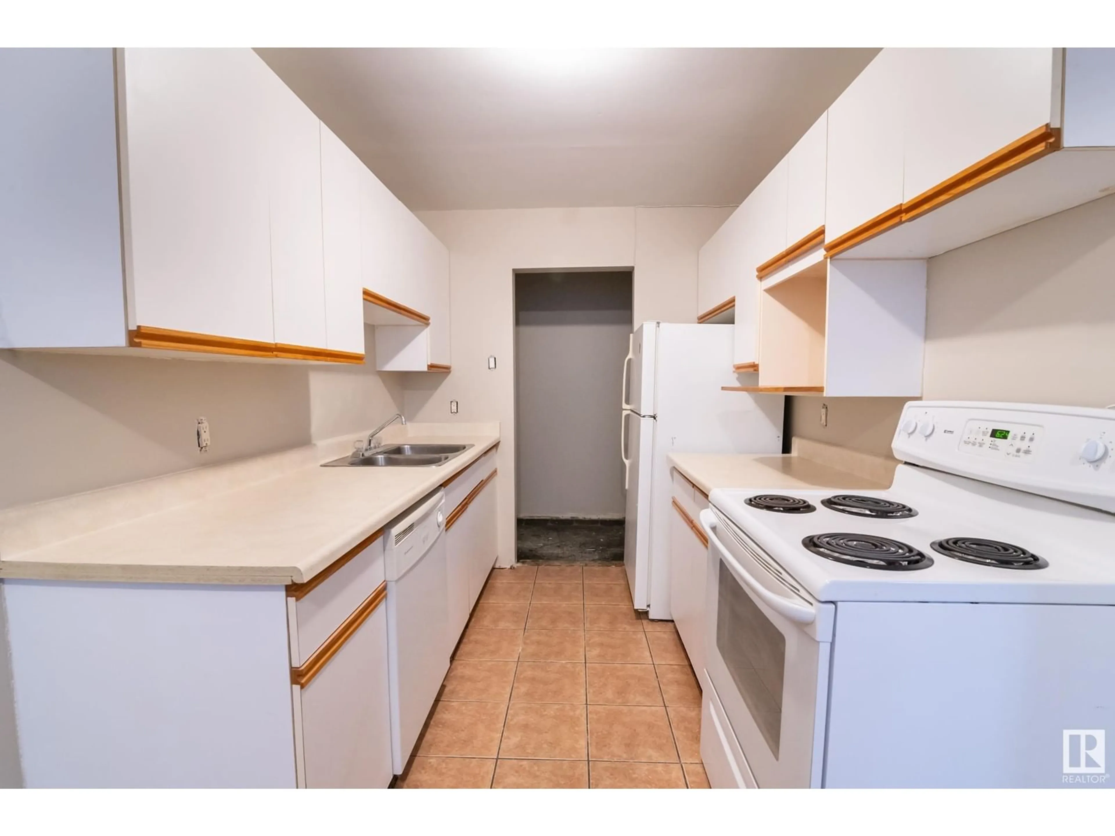 Standard kitchen, unknown floor for #103 11831 106 ST NW, Edmonton Alberta T5G2R2