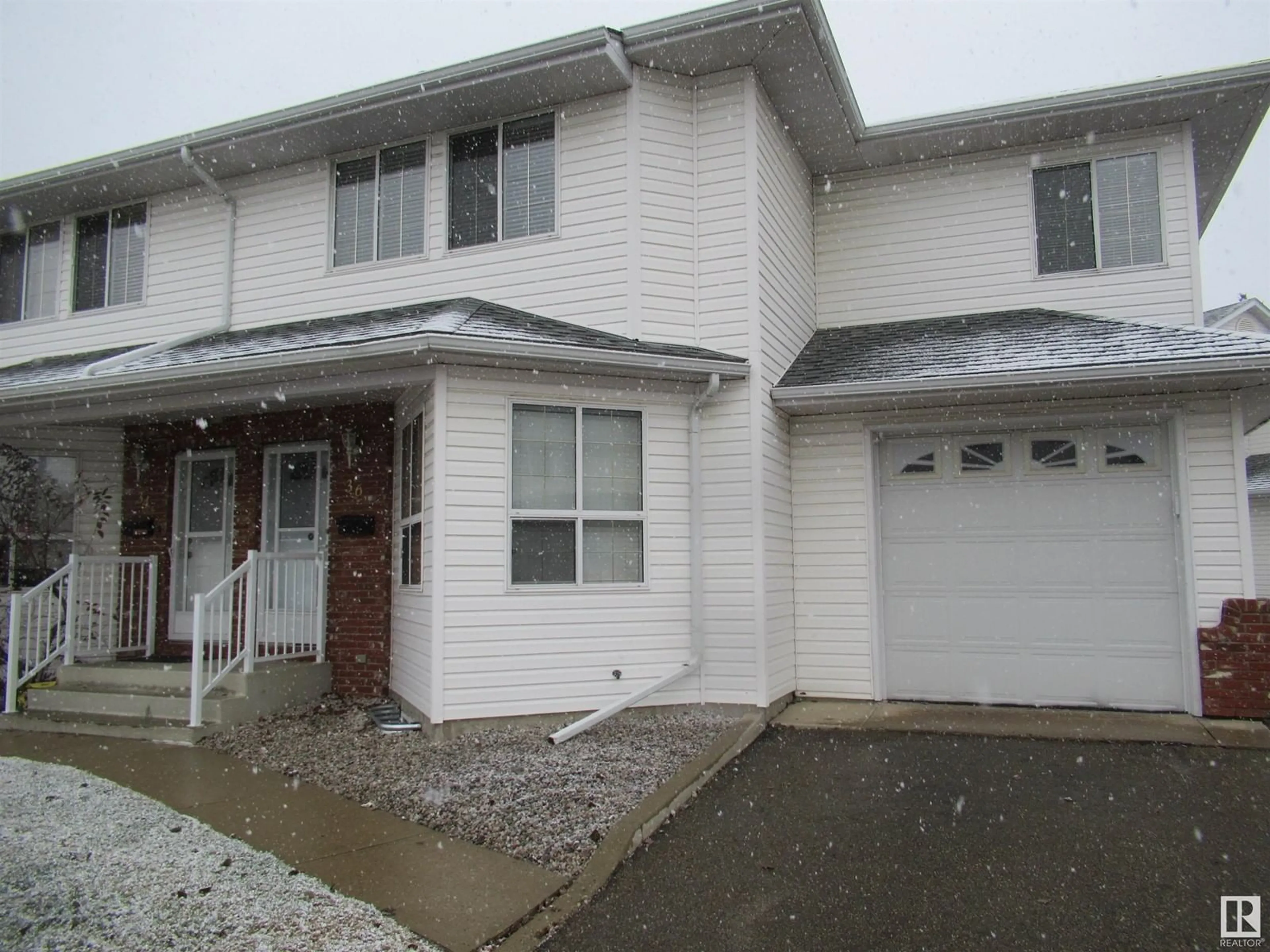 A pic from exterior of the house or condo, cottage for #36 1033 YOUVILLE W NW, Edmonton Alberta T6L6V9