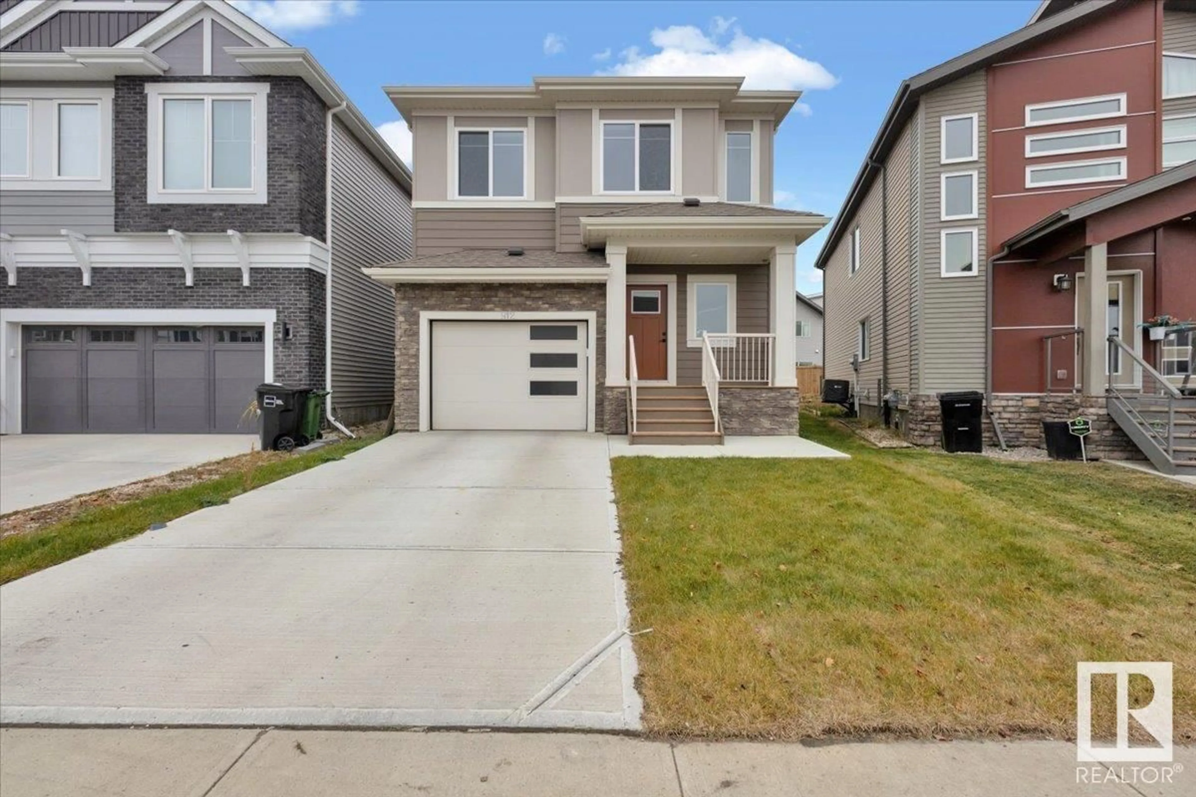 Frontside or backside of a home, the street view for 912 174 ST SW, Edmonton Alberta T6W3V3