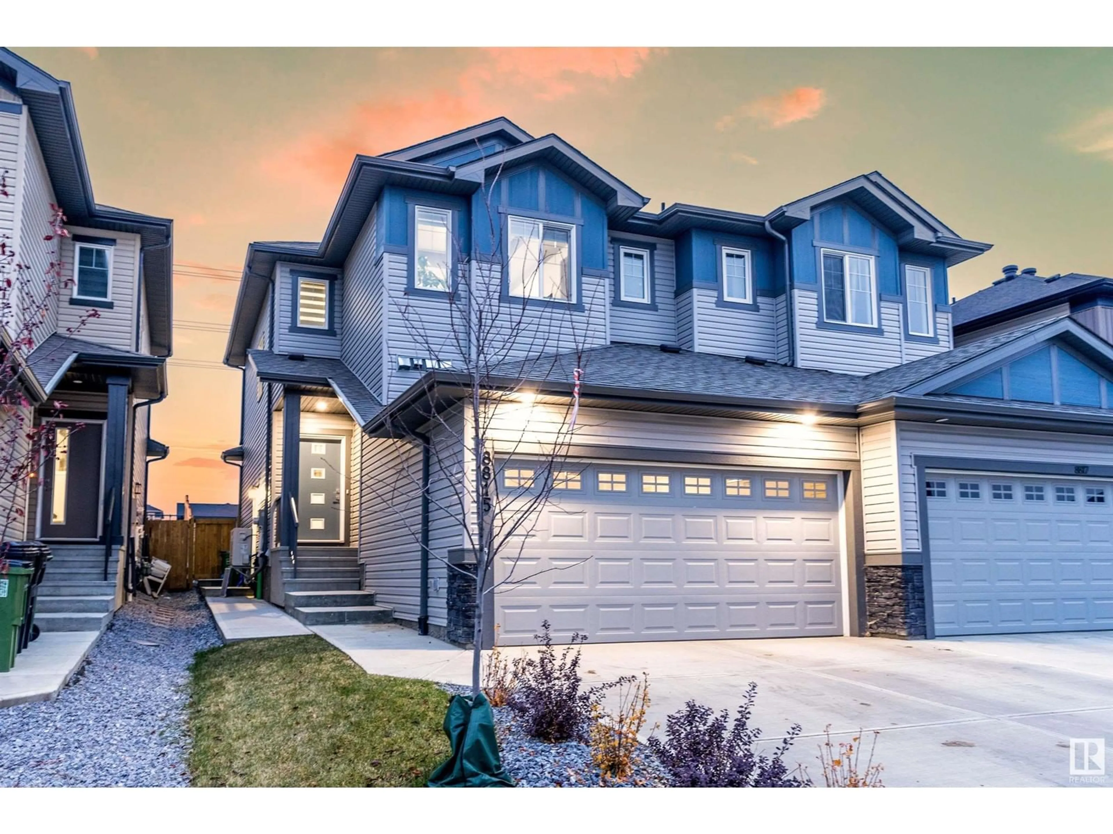 Frontside or backside of a home for 8815 Carson Way SW, Edmonton Alberta T6W2Y6