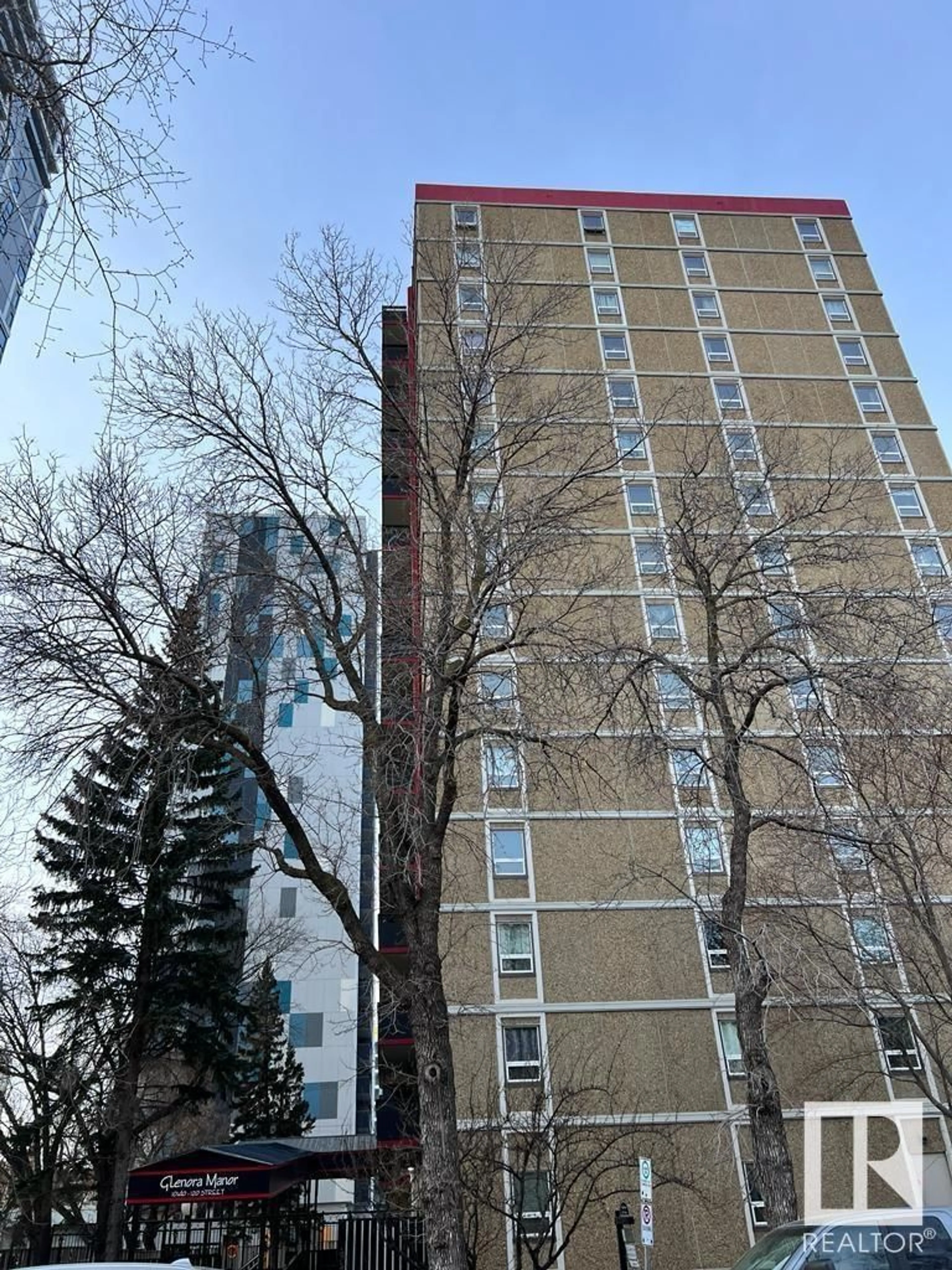 A pic from exterior of the house or condo, the front or back of building for #1405 10140 120 ST NW, Edmonton Alberta T5K1Z8