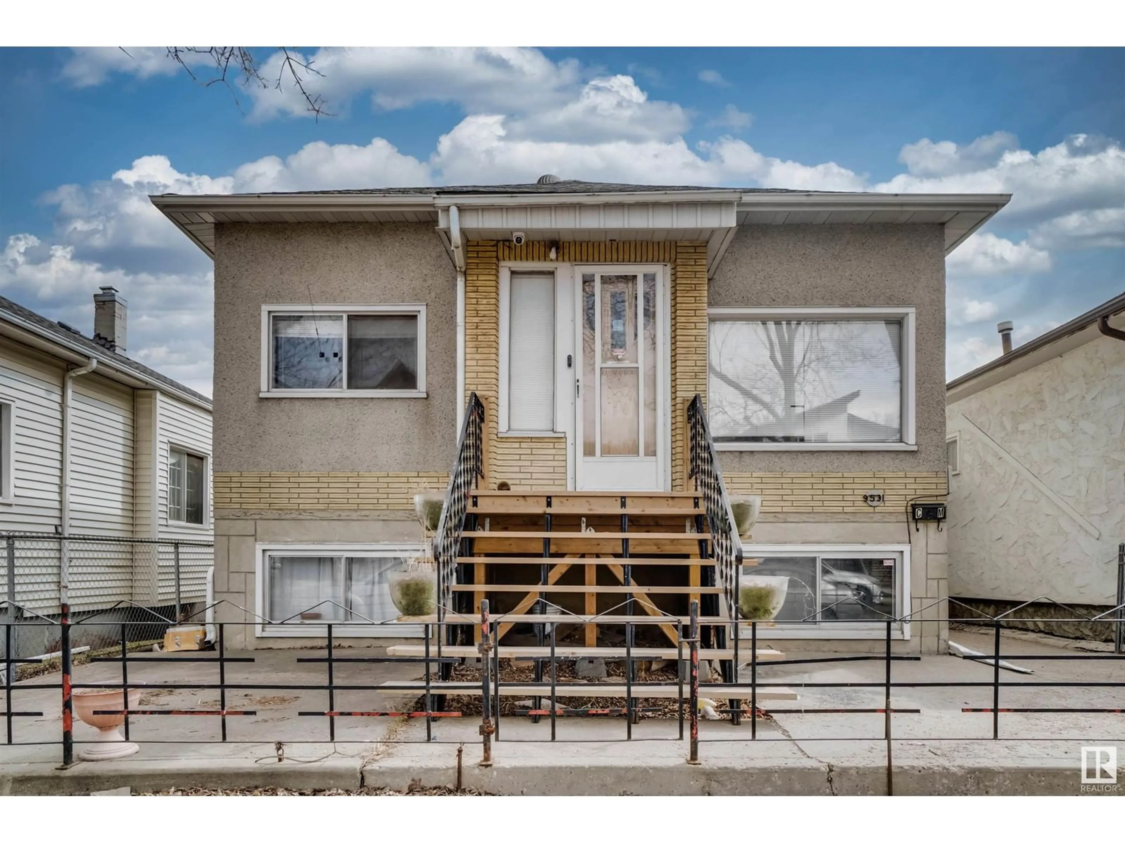 A pic from exterior of the house or condo, the street view for 9531 109A AV NW, Edmonton Alberta T5H1G2