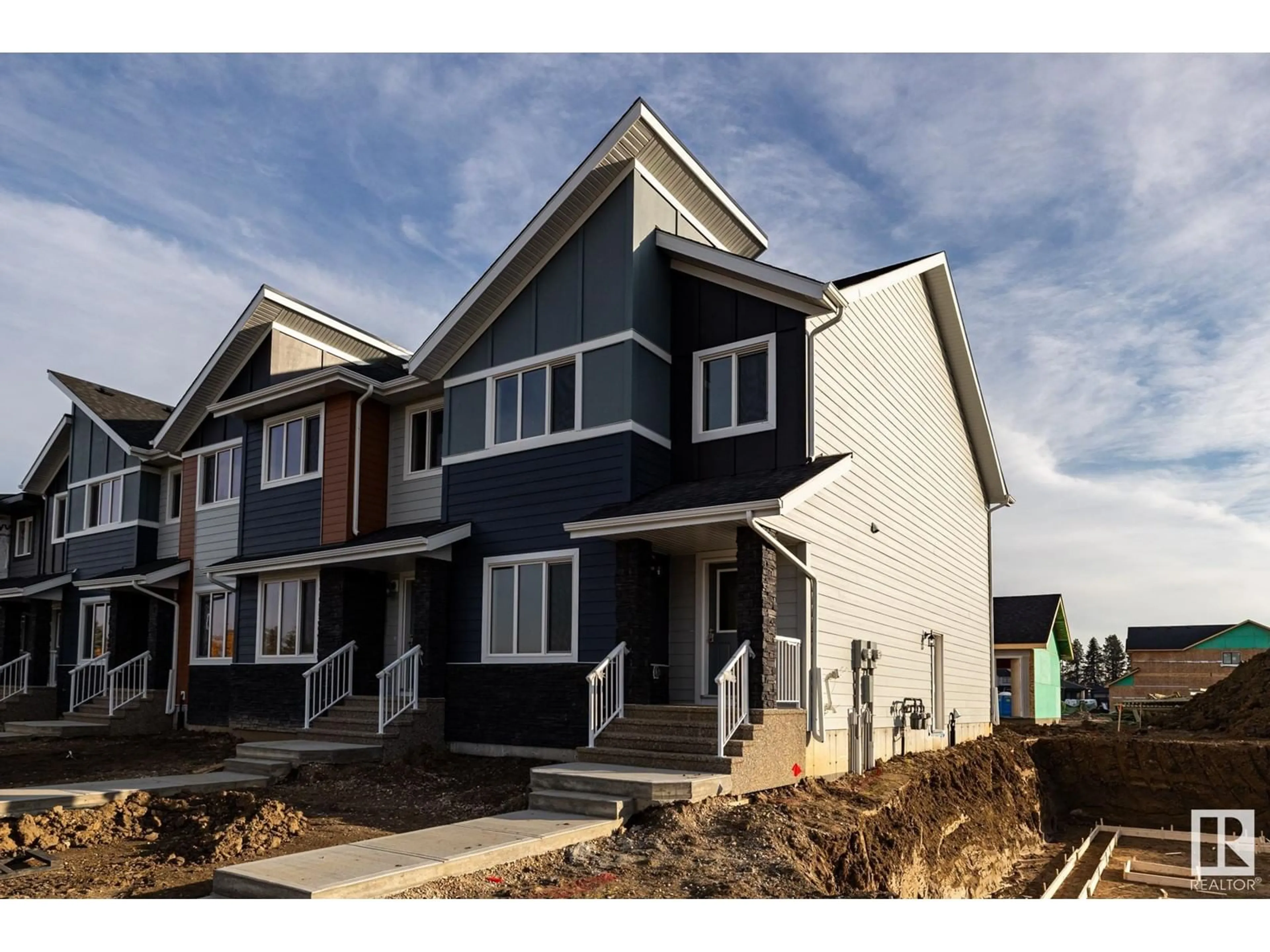 A pic from exterior of the house or condo for 220 Salisbury WY, Sherwood Park Alberta T8B0E8