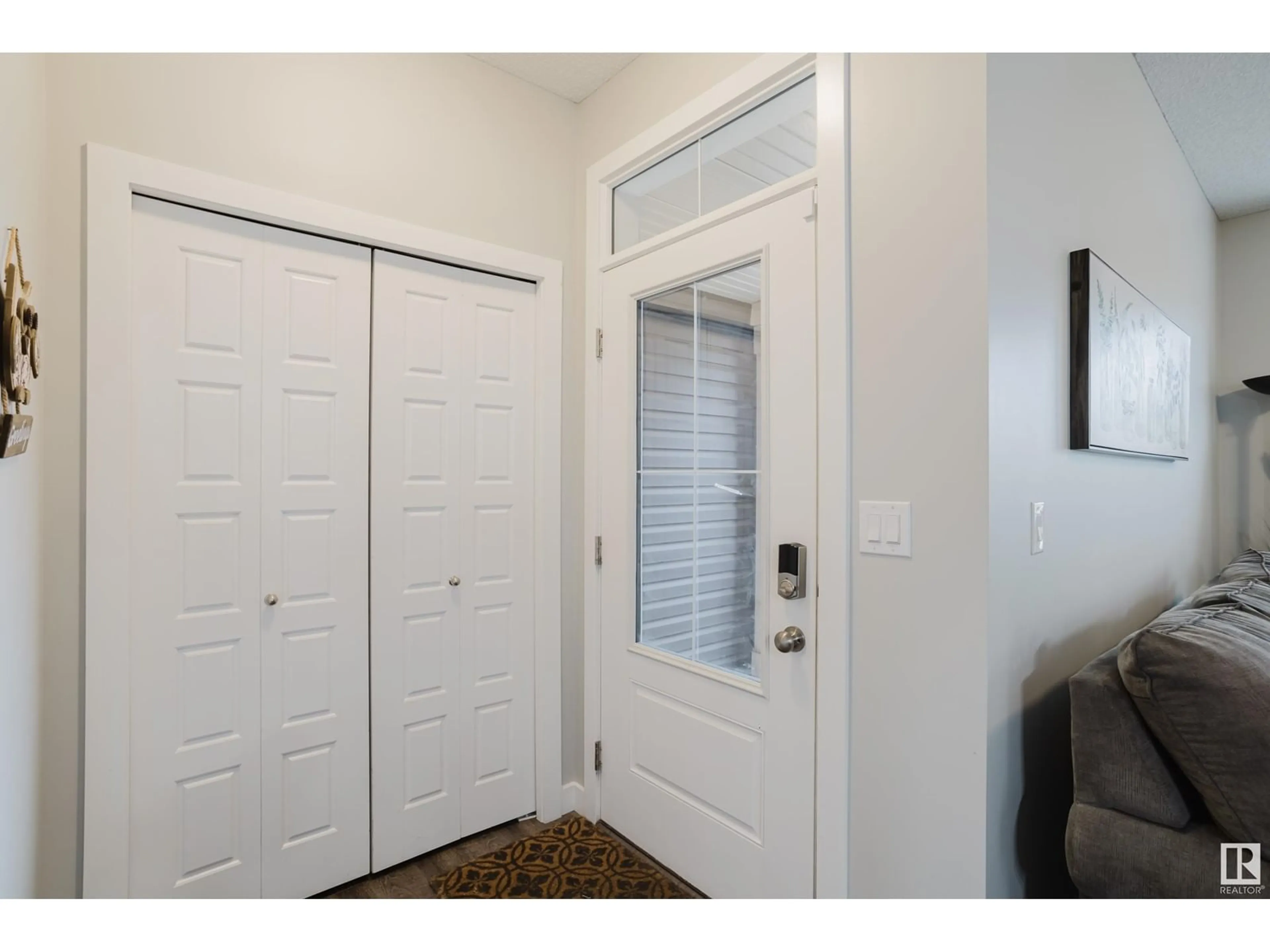 Indoor entryway, wood floors for 8117 CHAPPELLE WY SW SW, Edmonton Alberta T6W3L7