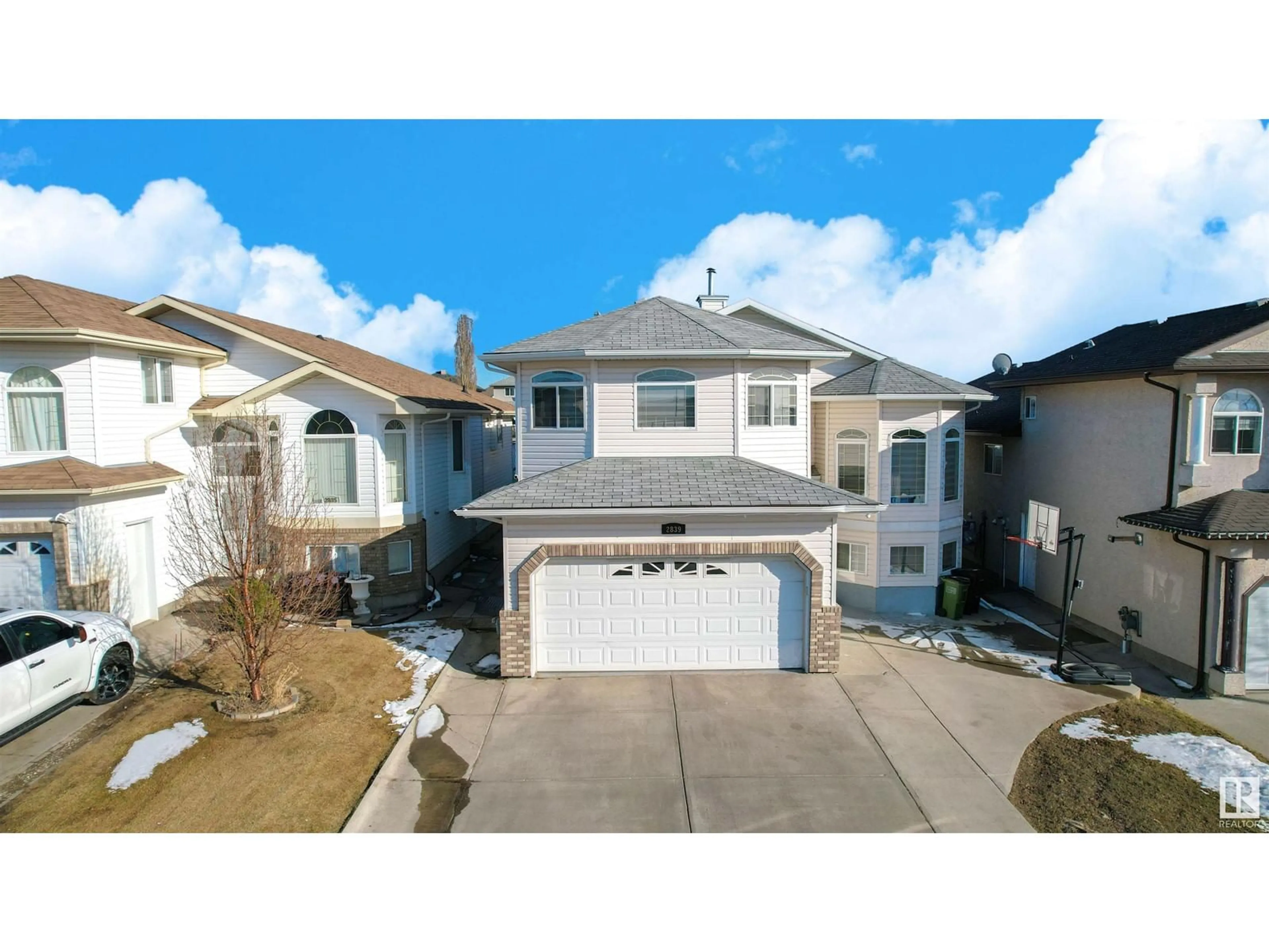 Frontside or backside of a home, the street view for 2839 34A AV N NW, Edmonton Alberta T6T1Y8