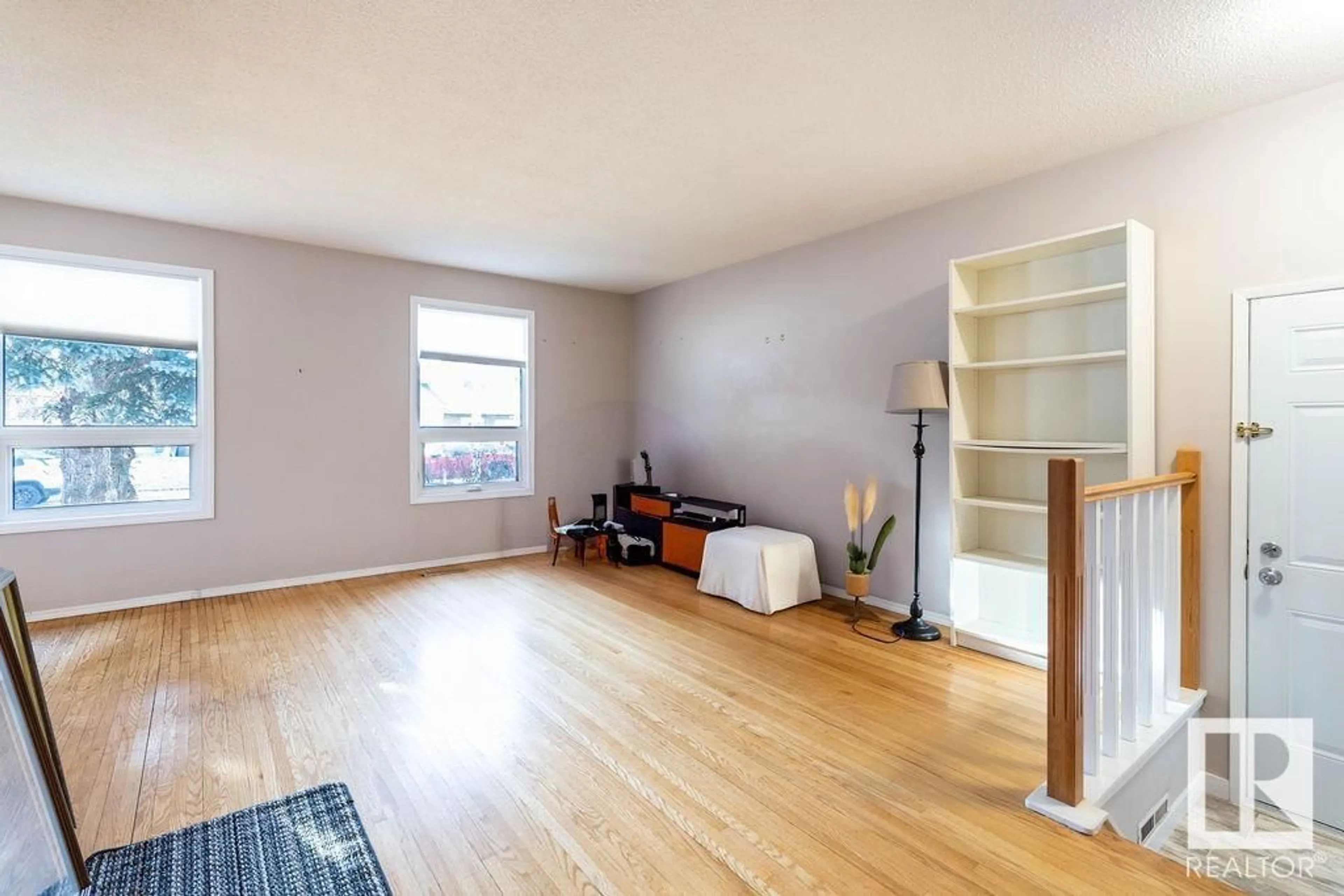 A pic of a room, wood floors for 10948 37 AV NW NW, Edmonton Alberta T6J0G7