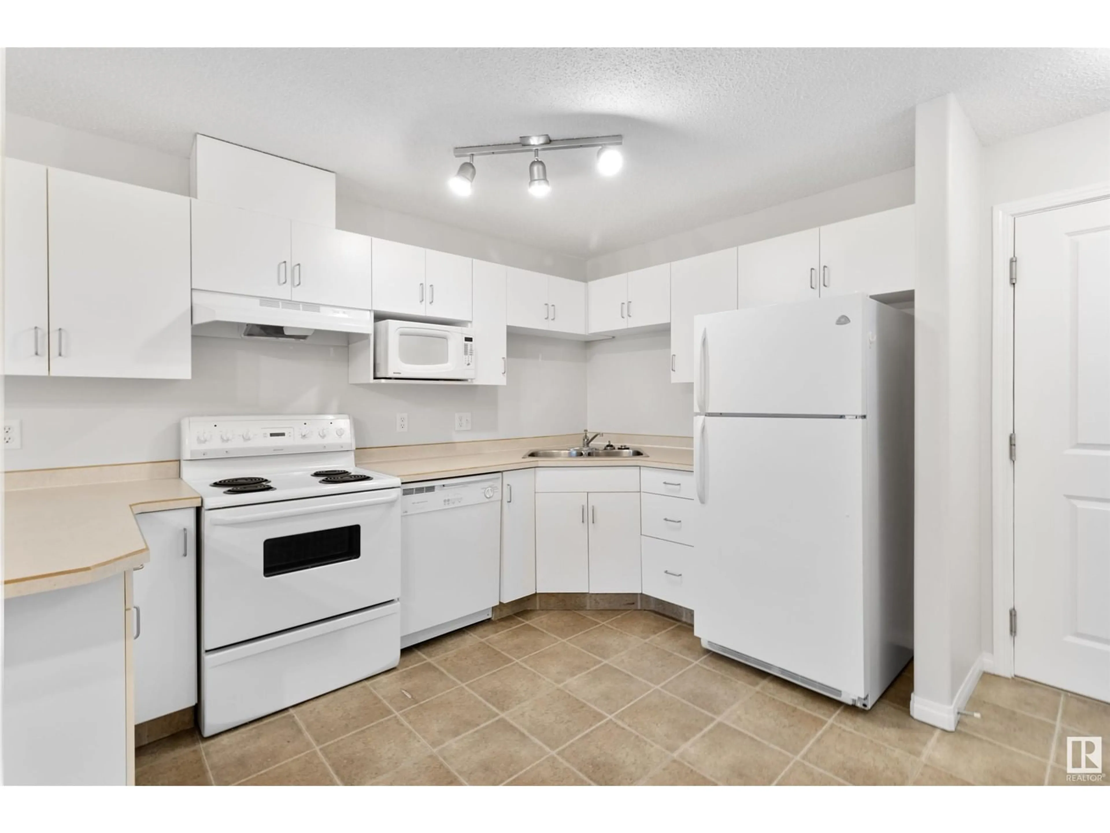 Standard kitchen for #133 10535 122 ST NW, Edmonton Alberta T5N4B7