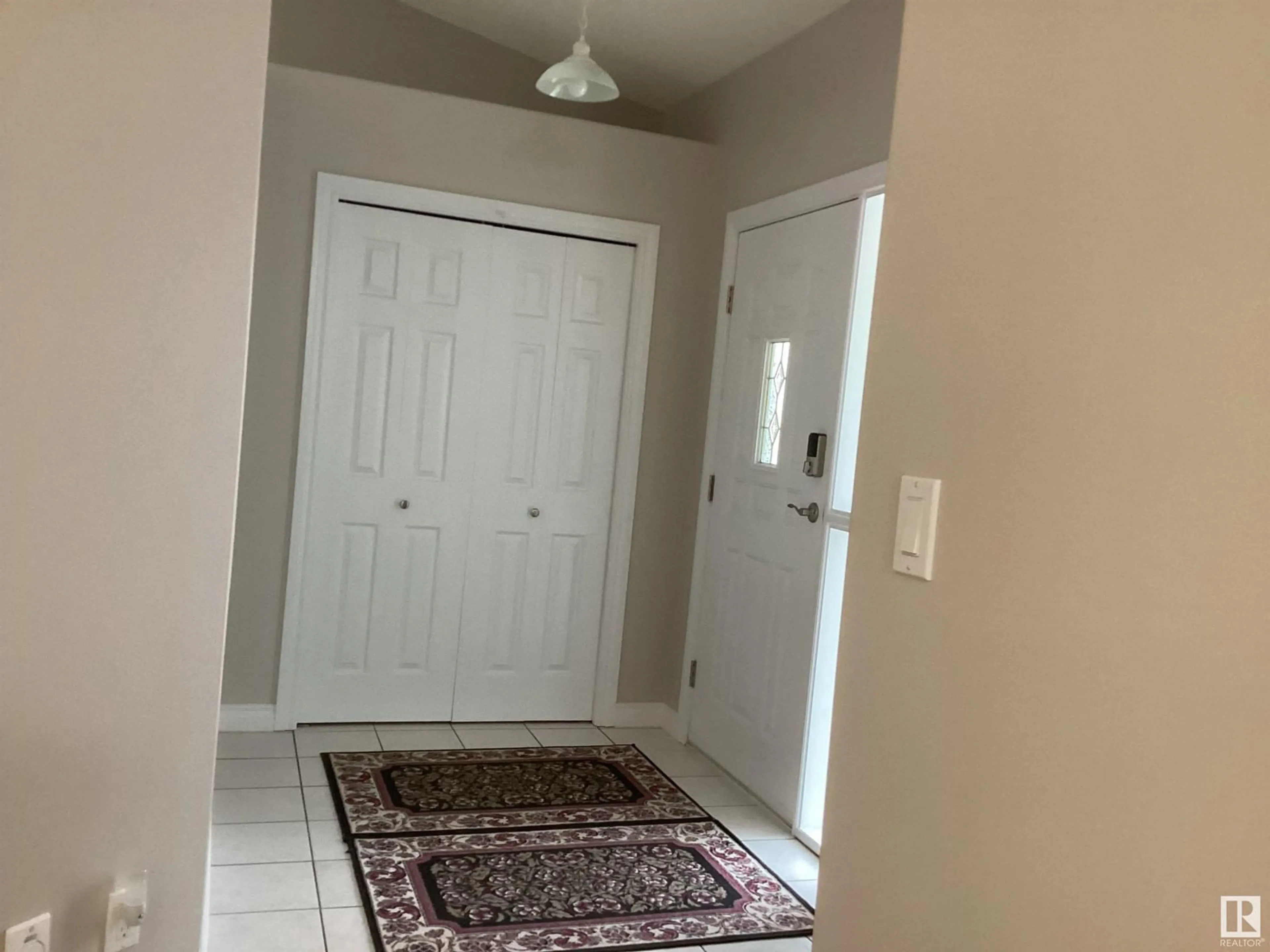 Indoor entryway, not visible floor for #51 929 Picard DR NW, Edmonton Alberta T5T6J7