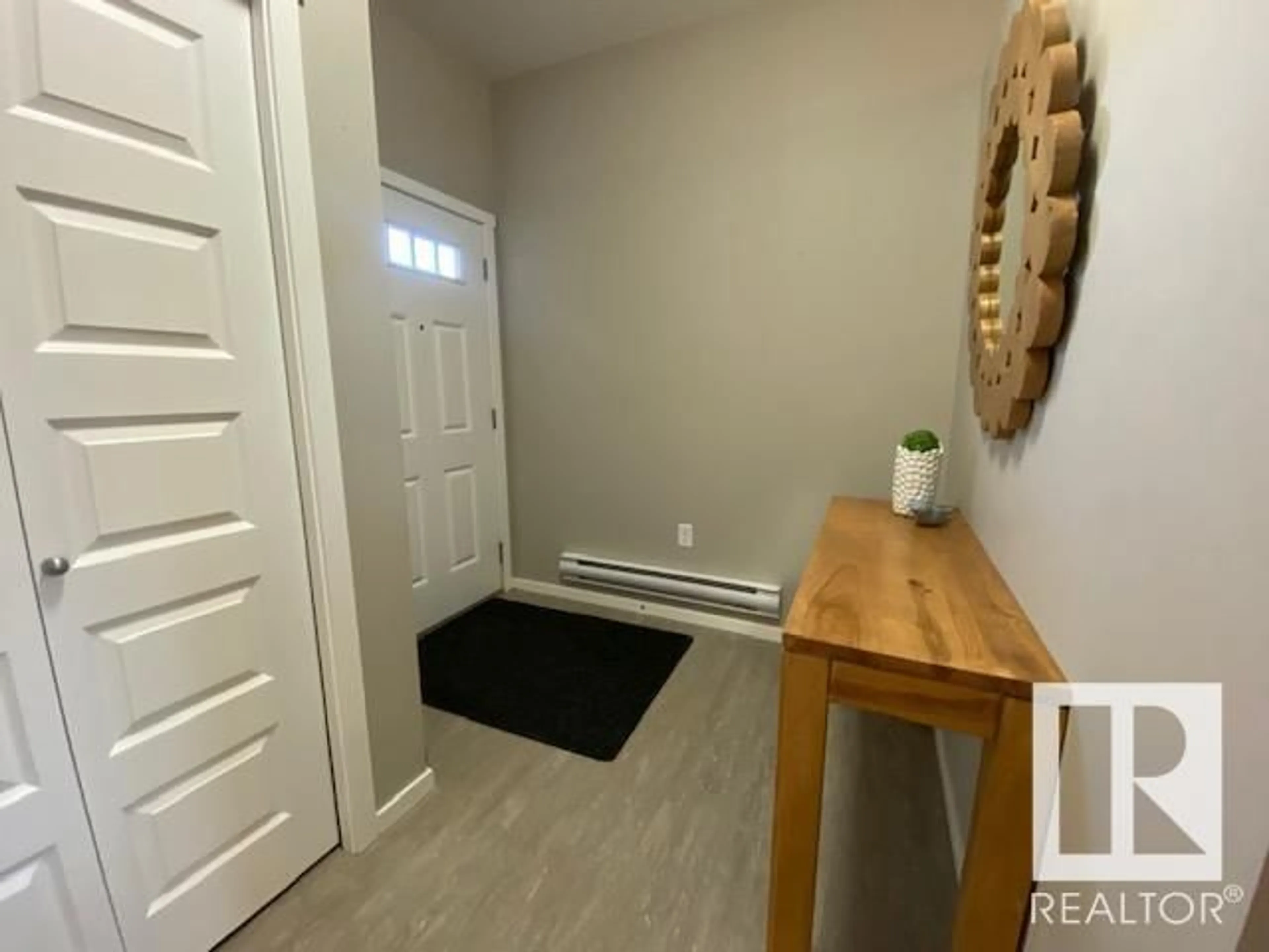 Indoor entryway, wood floors for 205 BRICKYARD PL, Stony Plain Alberta T7Z0L1