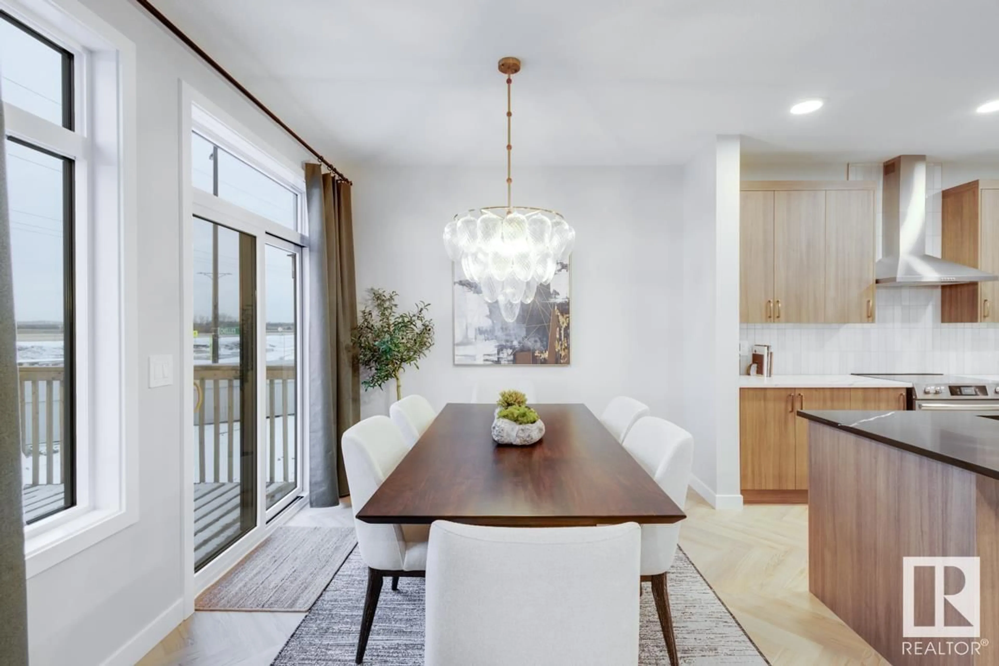 Dining room, wood floors for 4028 208 ST NW, Edmonton Alberta T6M3E4