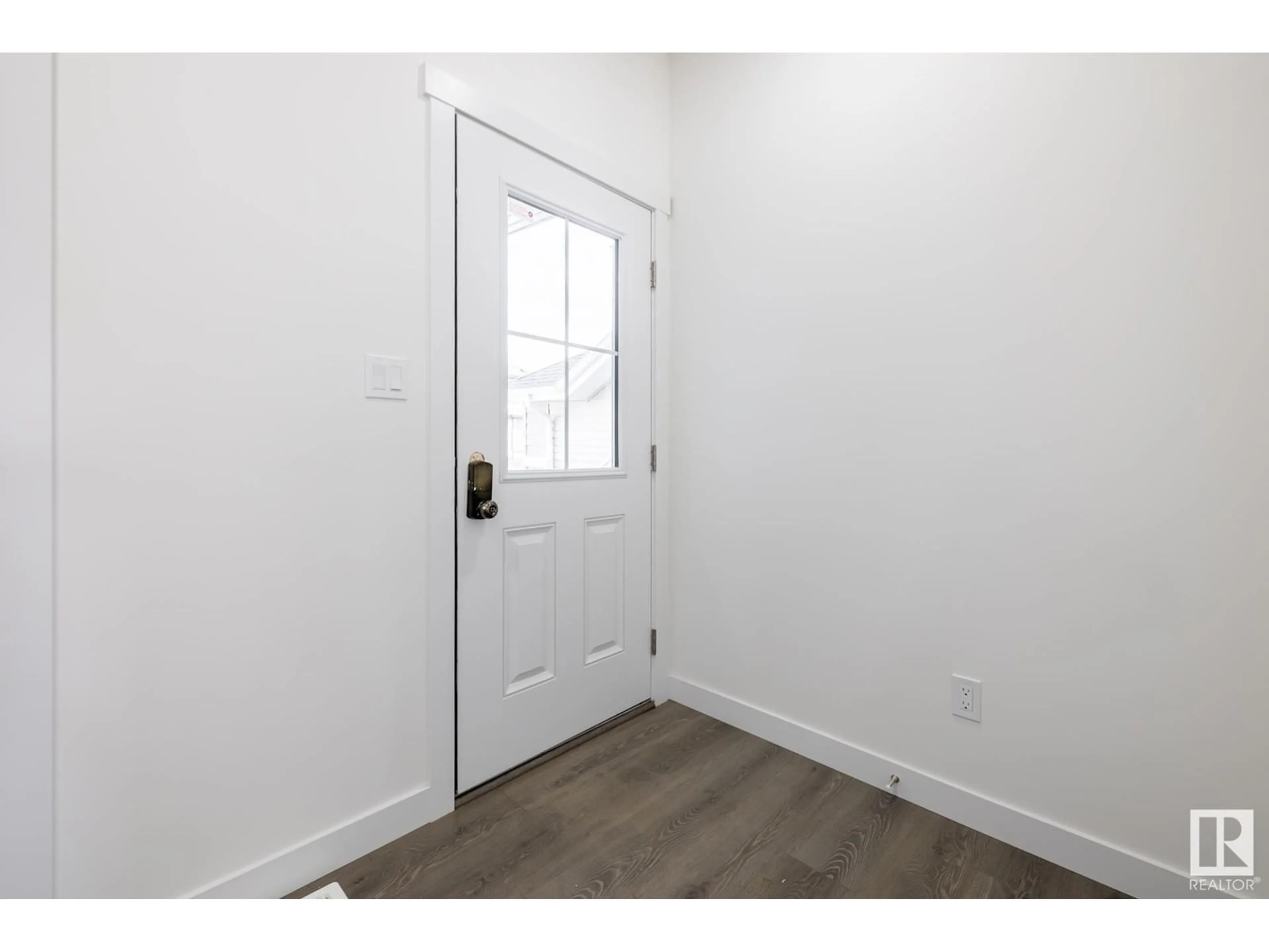 Indoor entryway, wood floors for 5240 Kinney PL SW, Edmonton Alberta T6W1A8