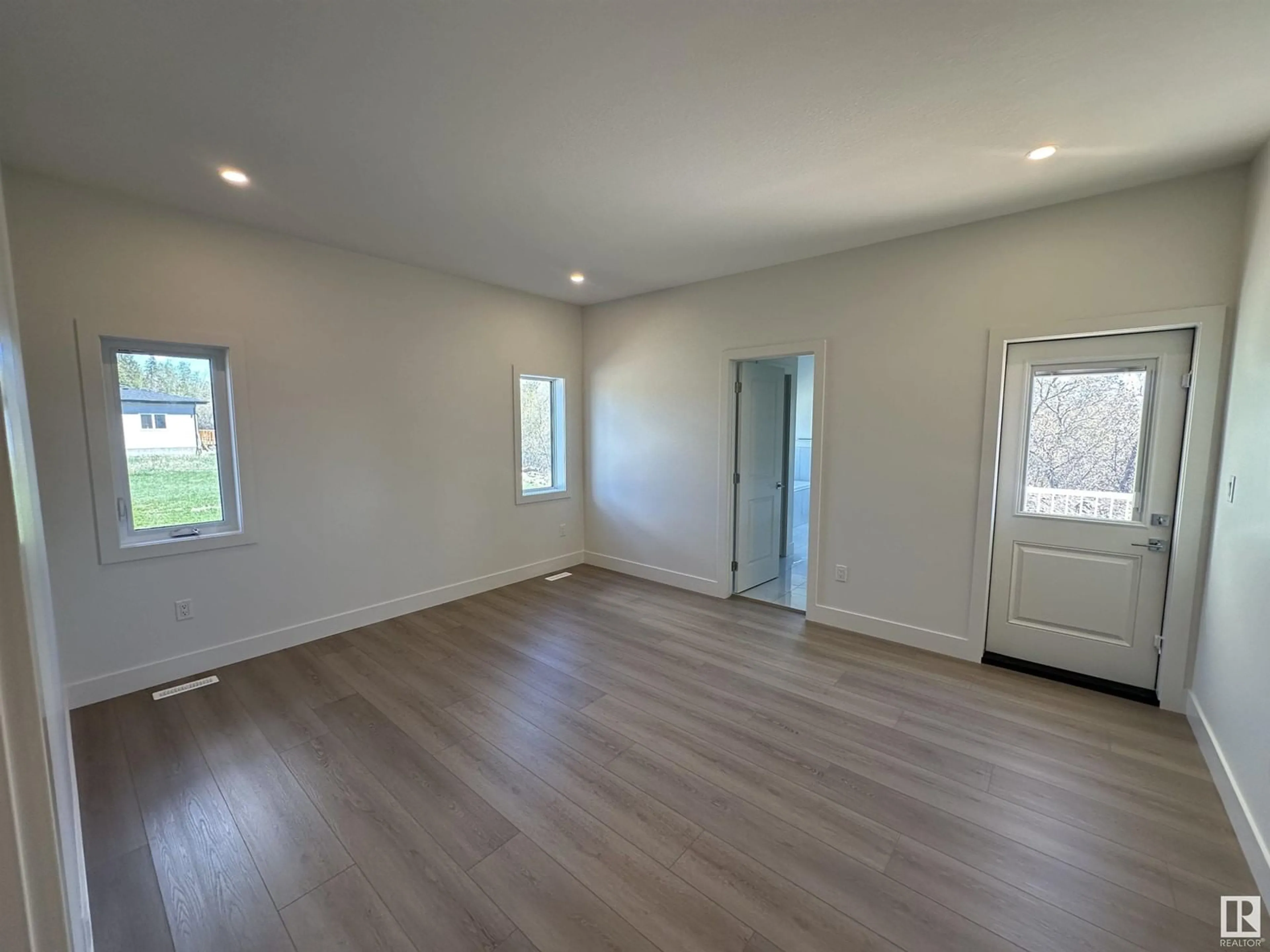 A pic of a room for #16 - 5109 55 STREET, Wabamun Alberta T0E2K0