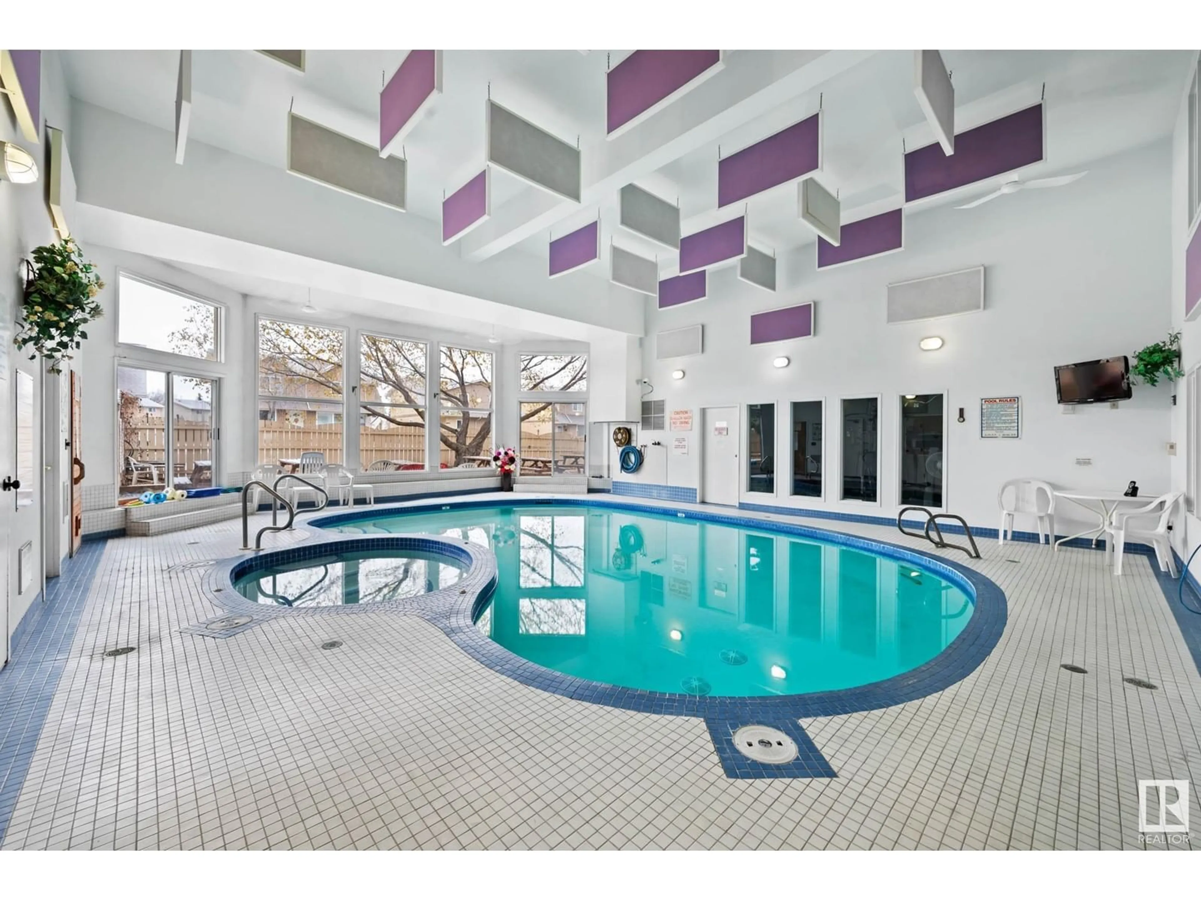 Indoor or outdoor pool for #408 18004 95 AV NW, Edmonton Alberta T5T3N2