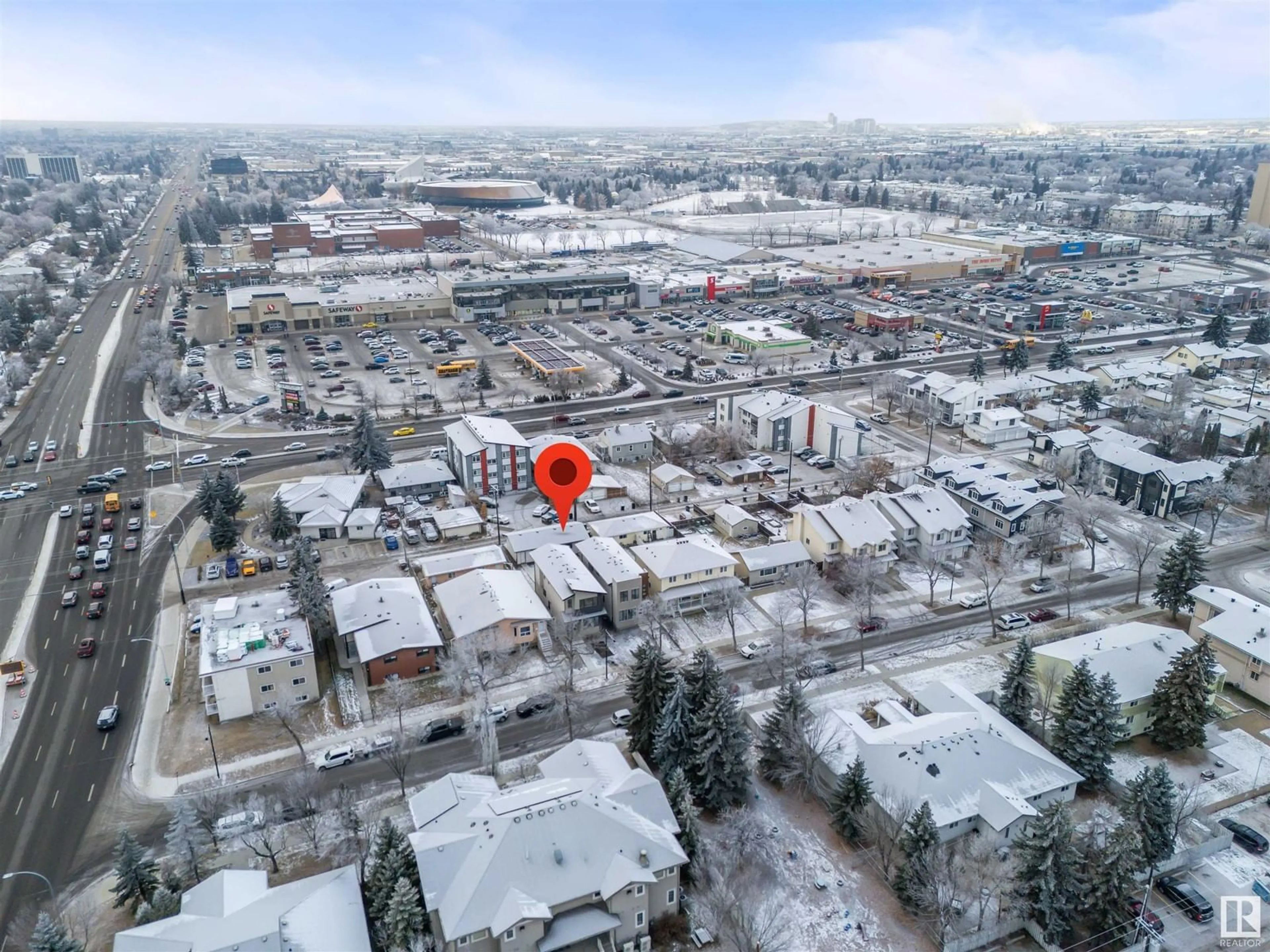 Parking for 11124 132 ST NW, Edmonton Alberta T5M1E5