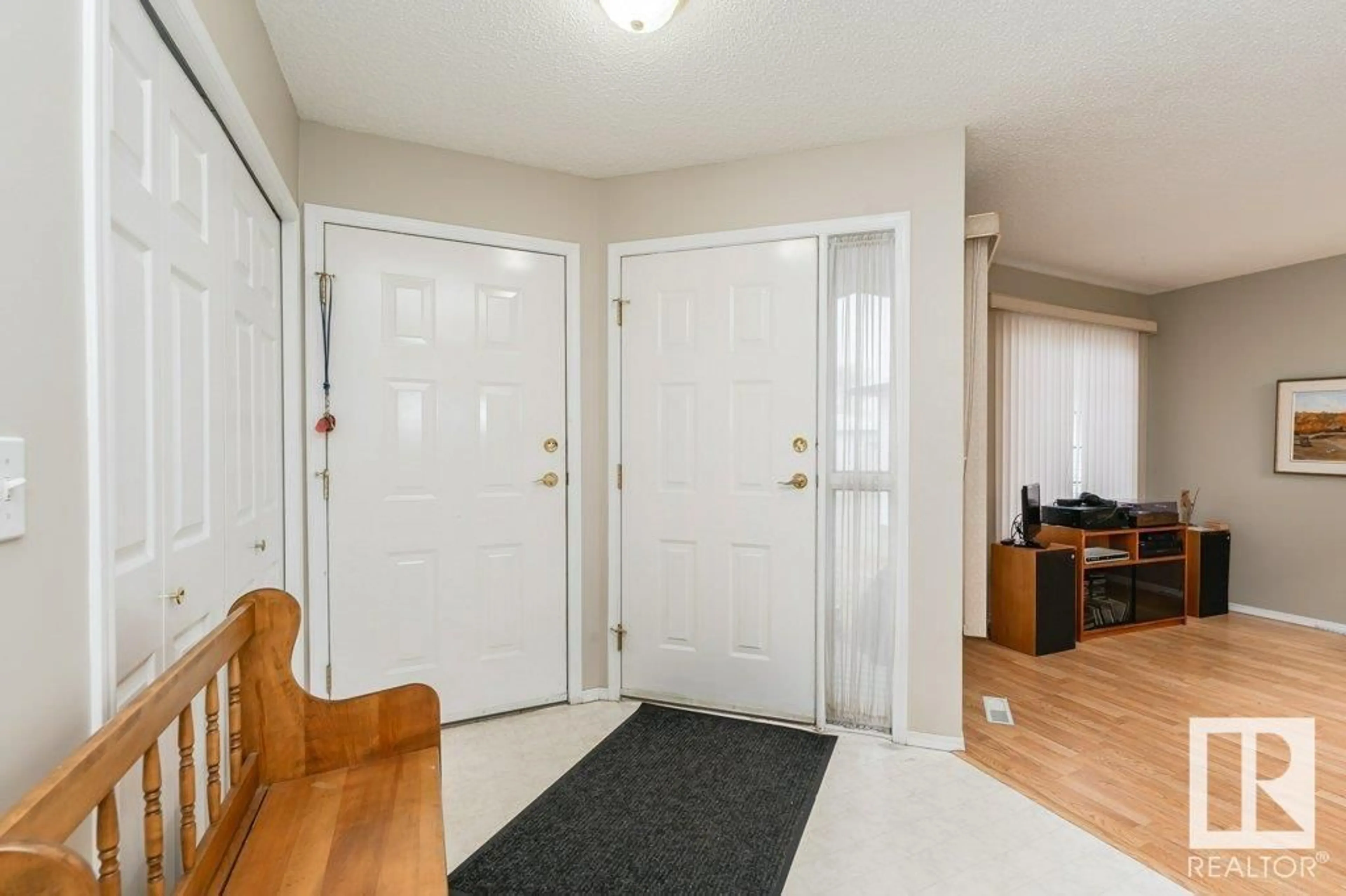 Indoor entryway, wood floors for 13 CENTURY VILLAS CL, Fort Saskatchewan Alberta T8L4G7