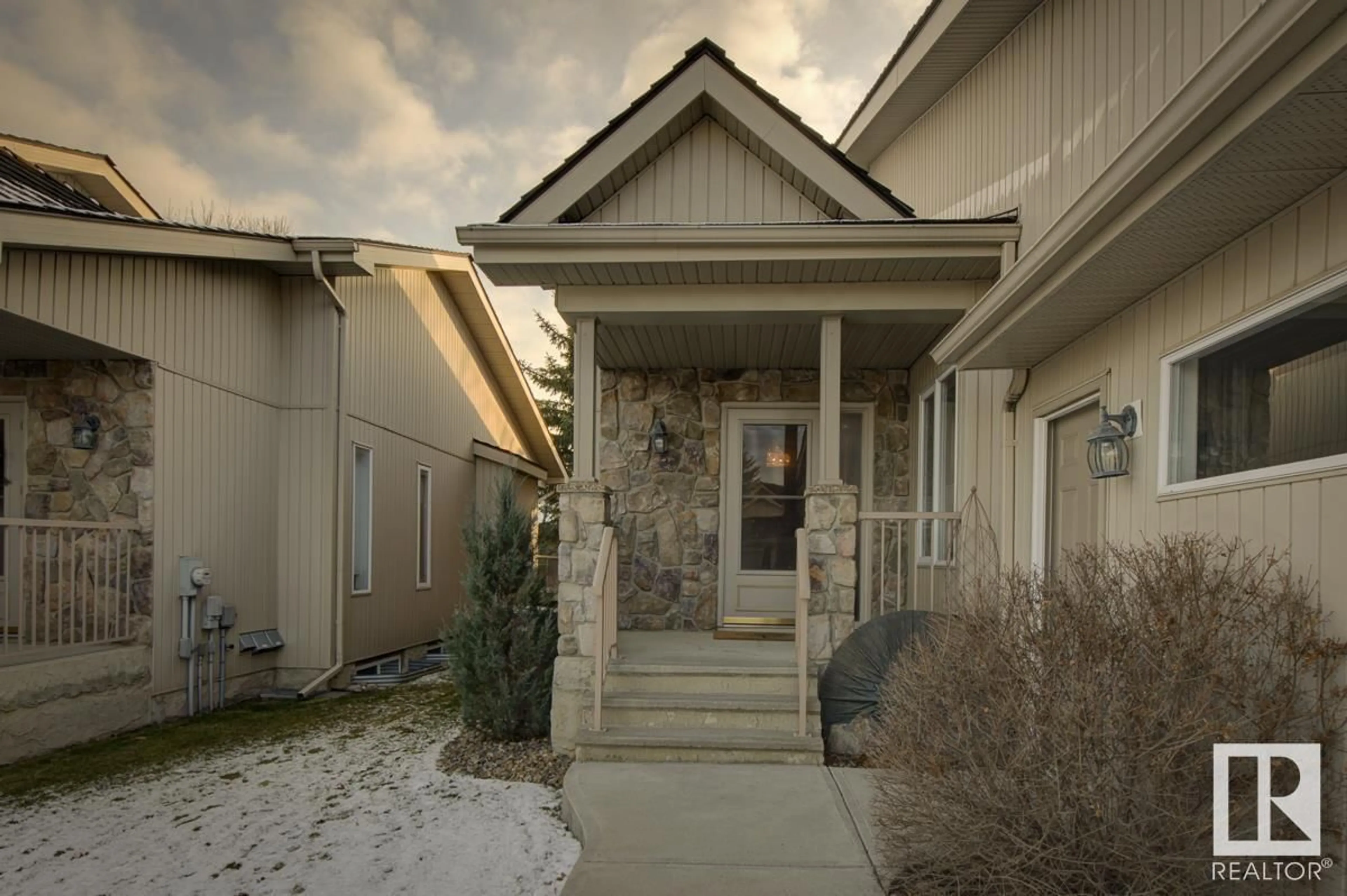 Frontside or backside of a home, cottage for #58 929 PICARD DR NW, Edmonton Alberta T5T6J7