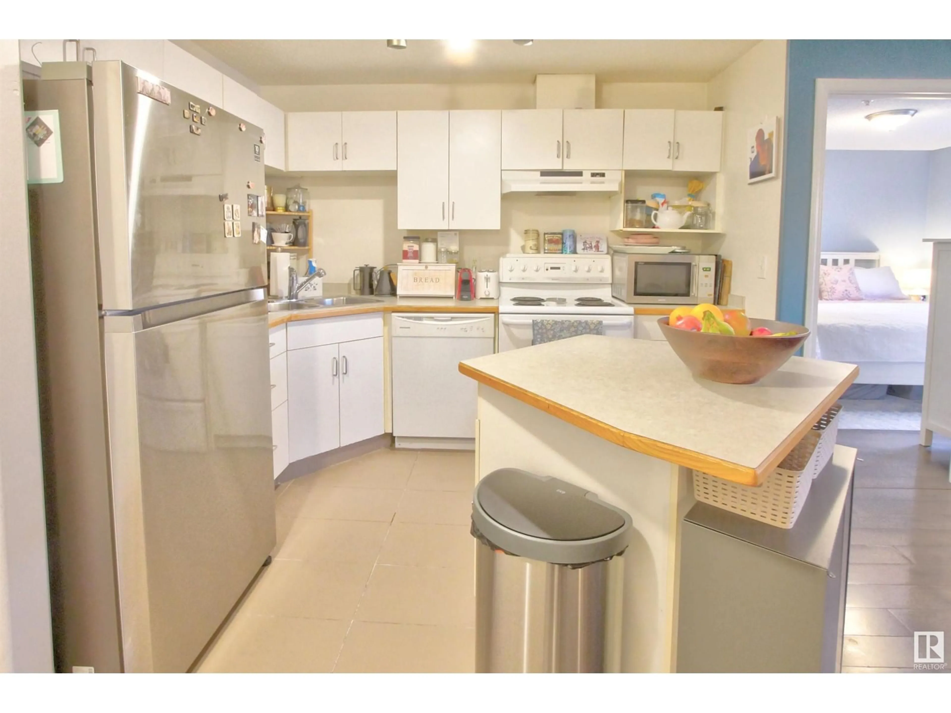 Standard kitchen for #202 10535 122 ST NW, Edmonton Alberta T5N4B7