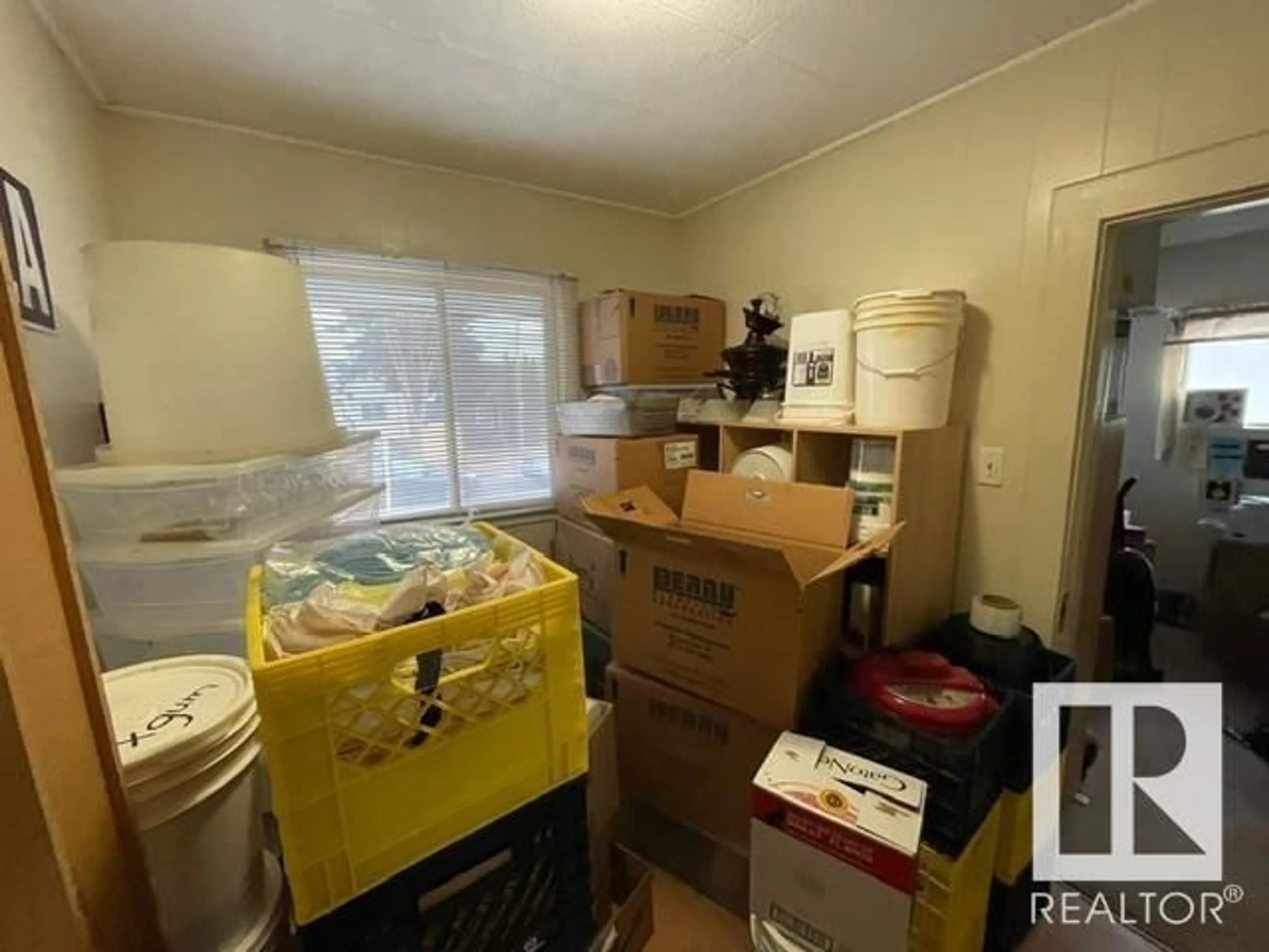 A pic of a room, unknown floor for 12008 77 ST NW, Edmonton Alberta T5B2G7