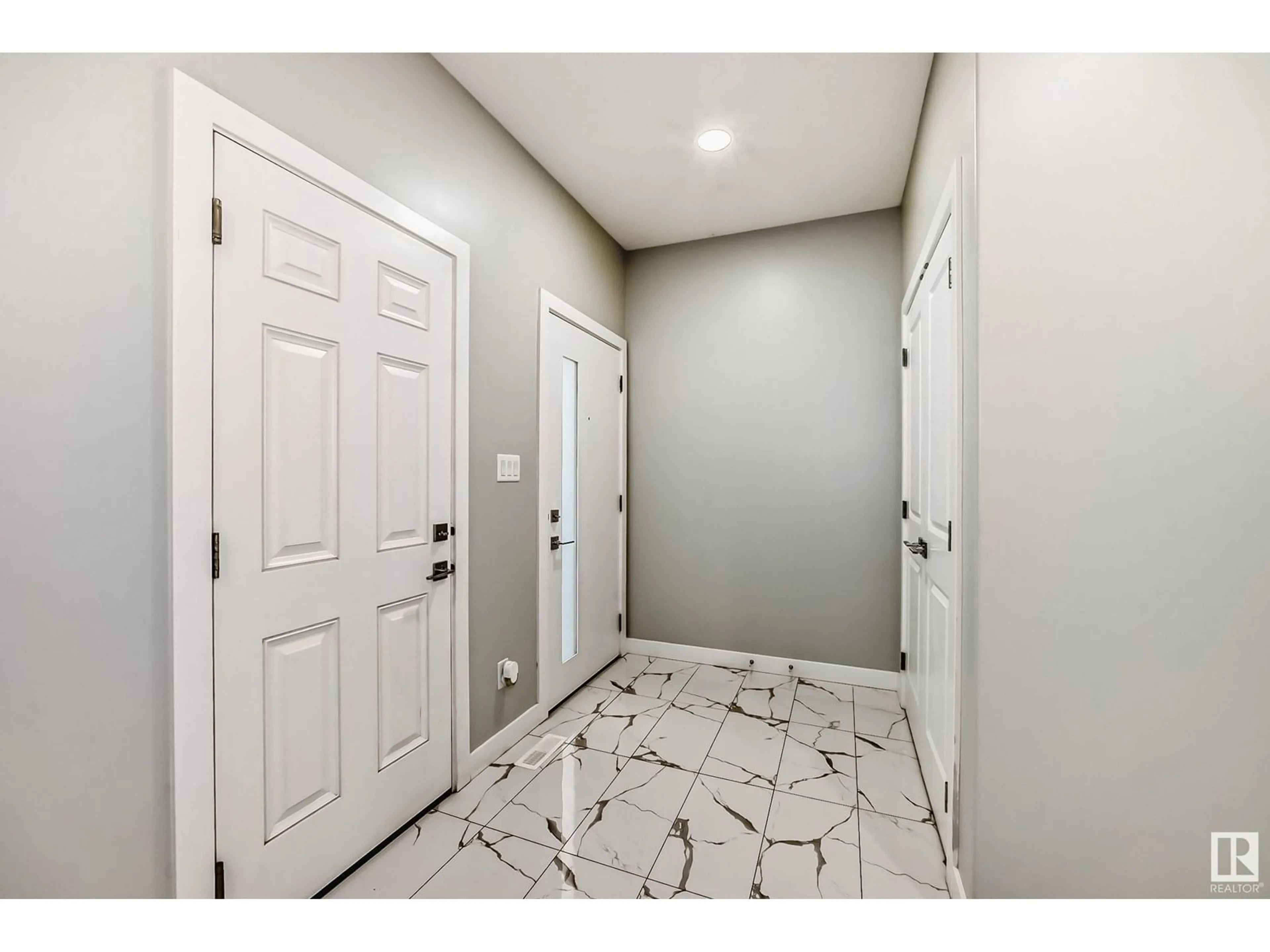 Indoor entryway, ceramic floors for 3817 46 AV, Beaumont Alberta T4X2W3