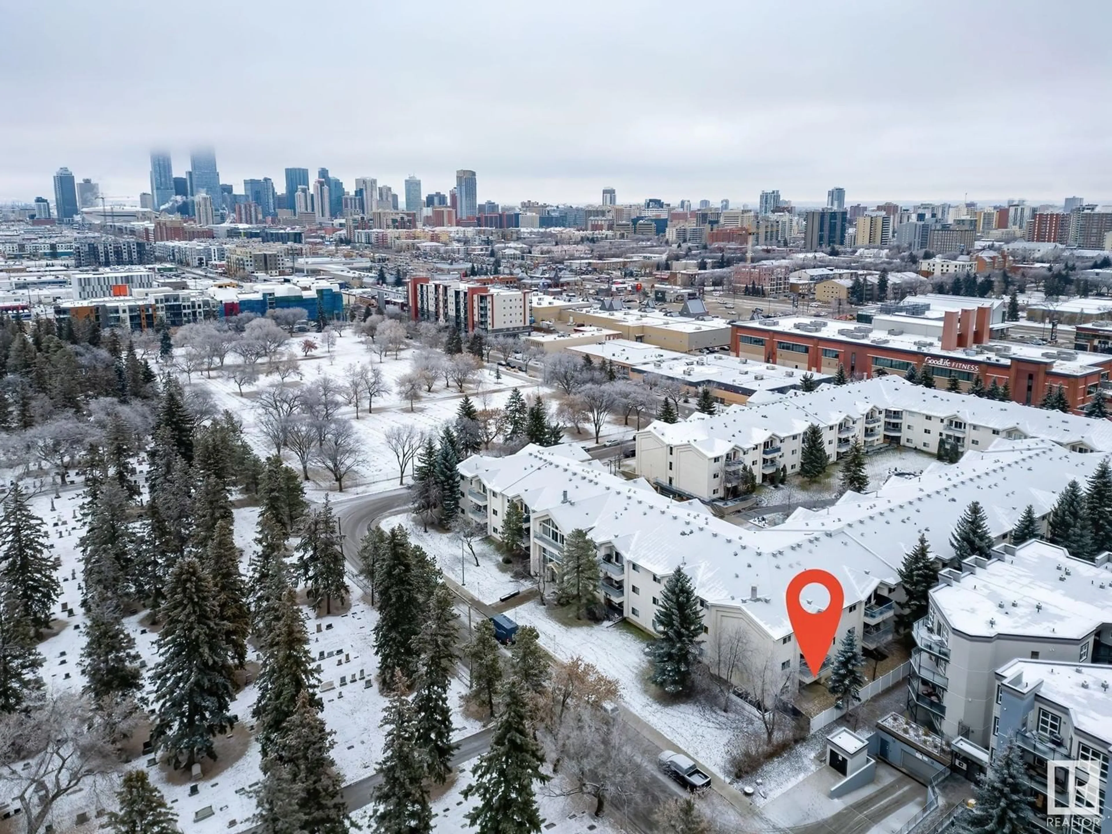 A pic from exterior of the house or condo, the view of city buildings for #103 11915 106 AV NW, Edmonton Alberta T5H0S2