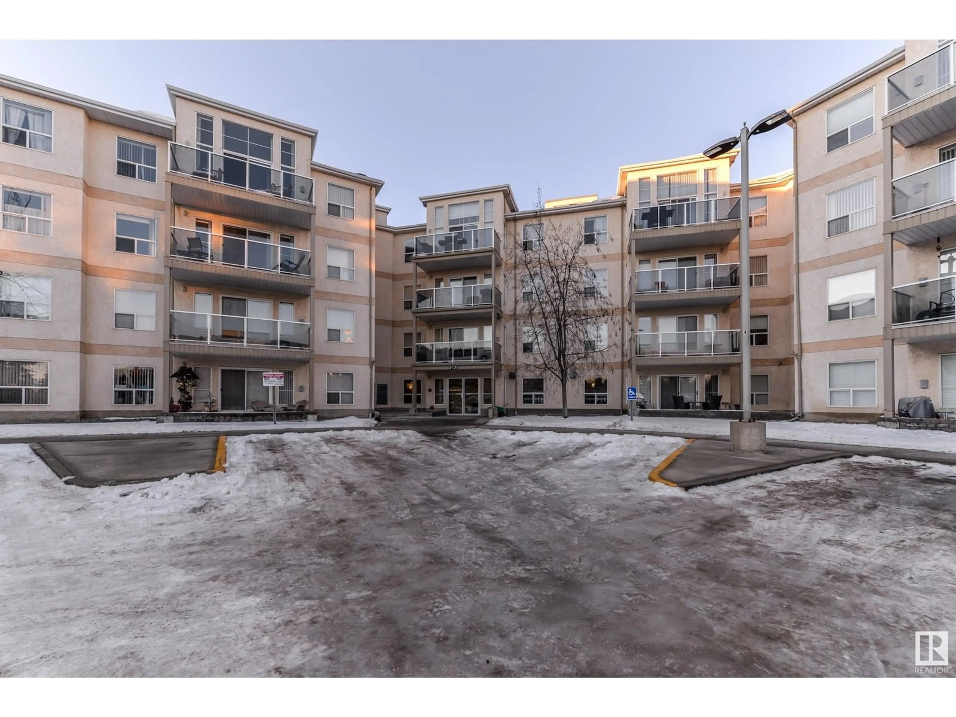 A pic from exterior of the house or condo, the front or back of building for #124 9730 174 ST NW, Edmonton Alberta T5T6J4