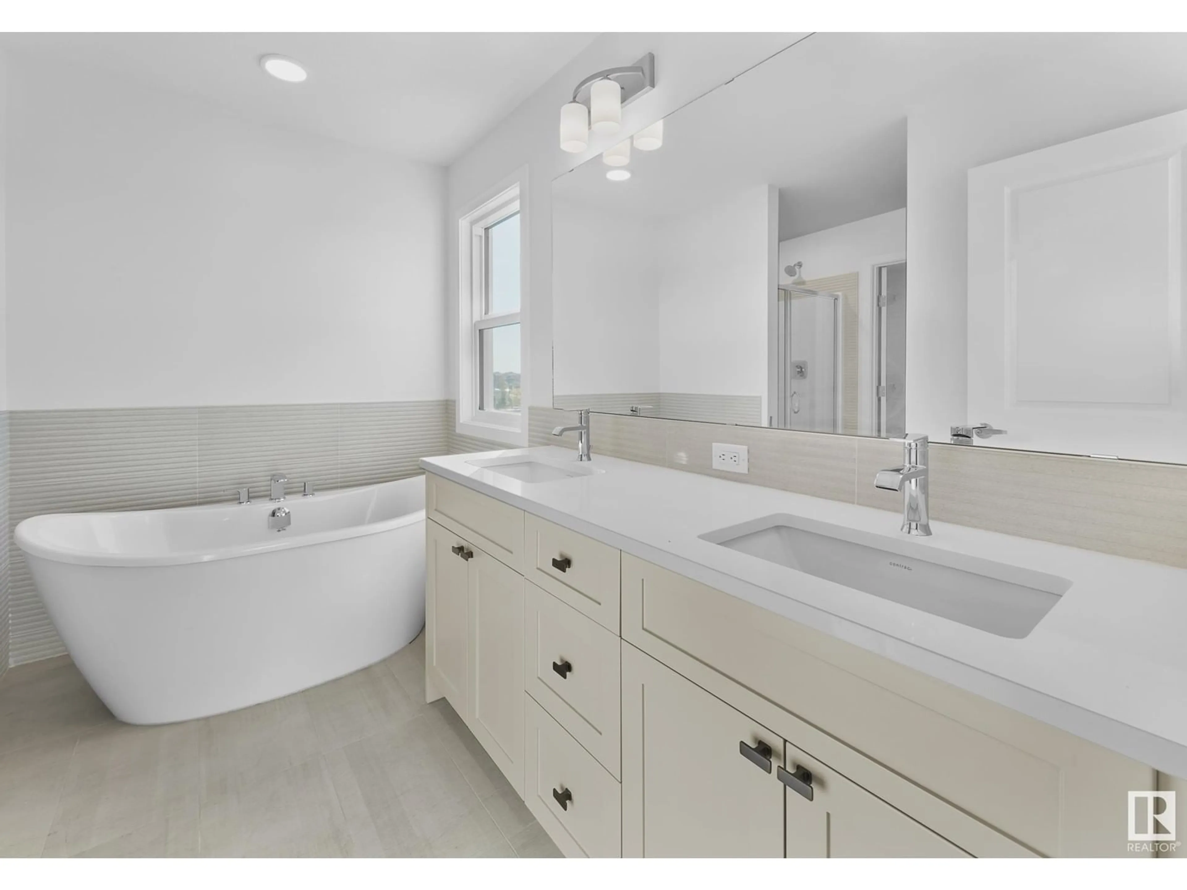 Contemporary bathroom, ceramic floors for 3121 ERLANGER WY NW, Edmonton Alberta T6M1S2