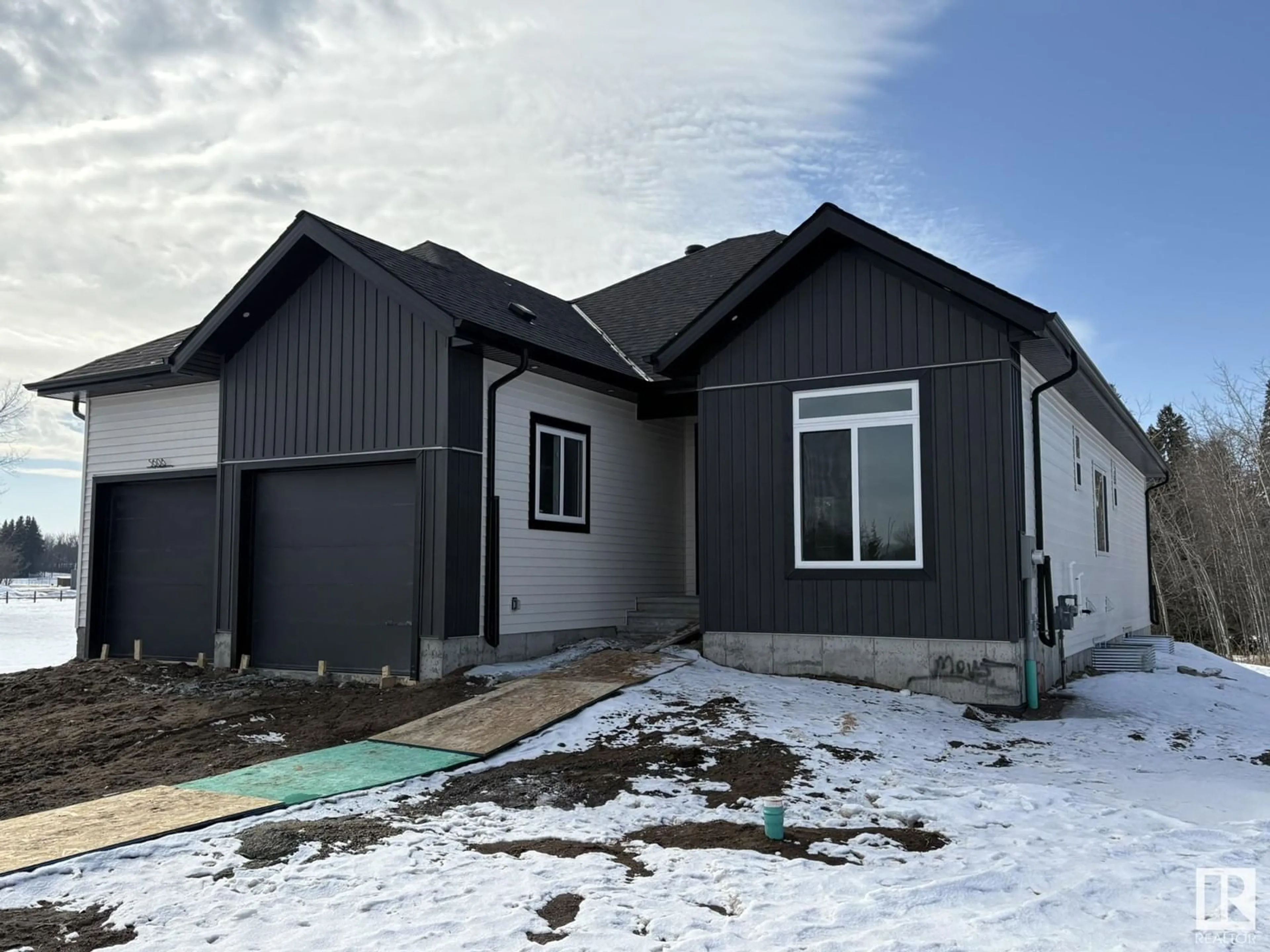 Home with vinyl exterior material, street for 5608 46 ST, Smoky Lake Town Alberta T0A3C0