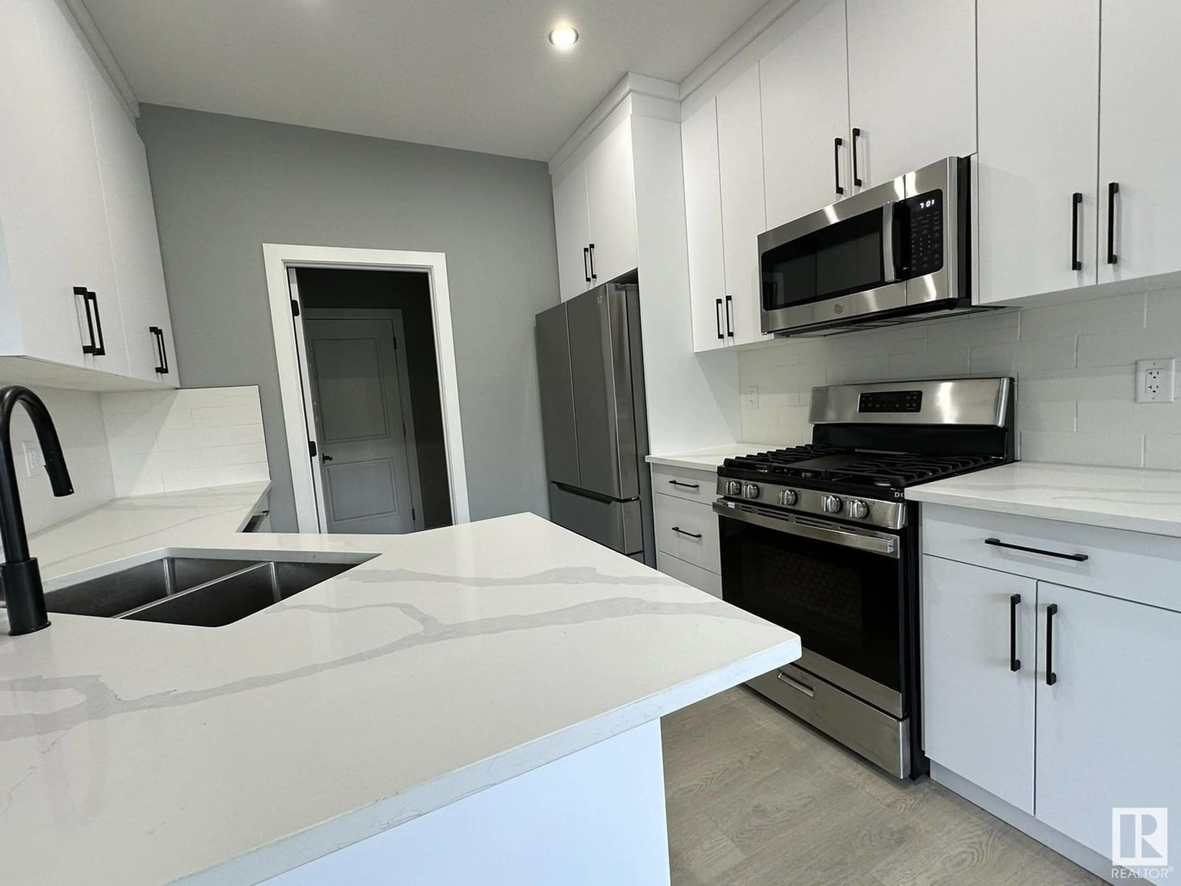 Open concept kitchen, unknown for 5608 46 ST, Smoky Lake Town Alberta T0A3C0