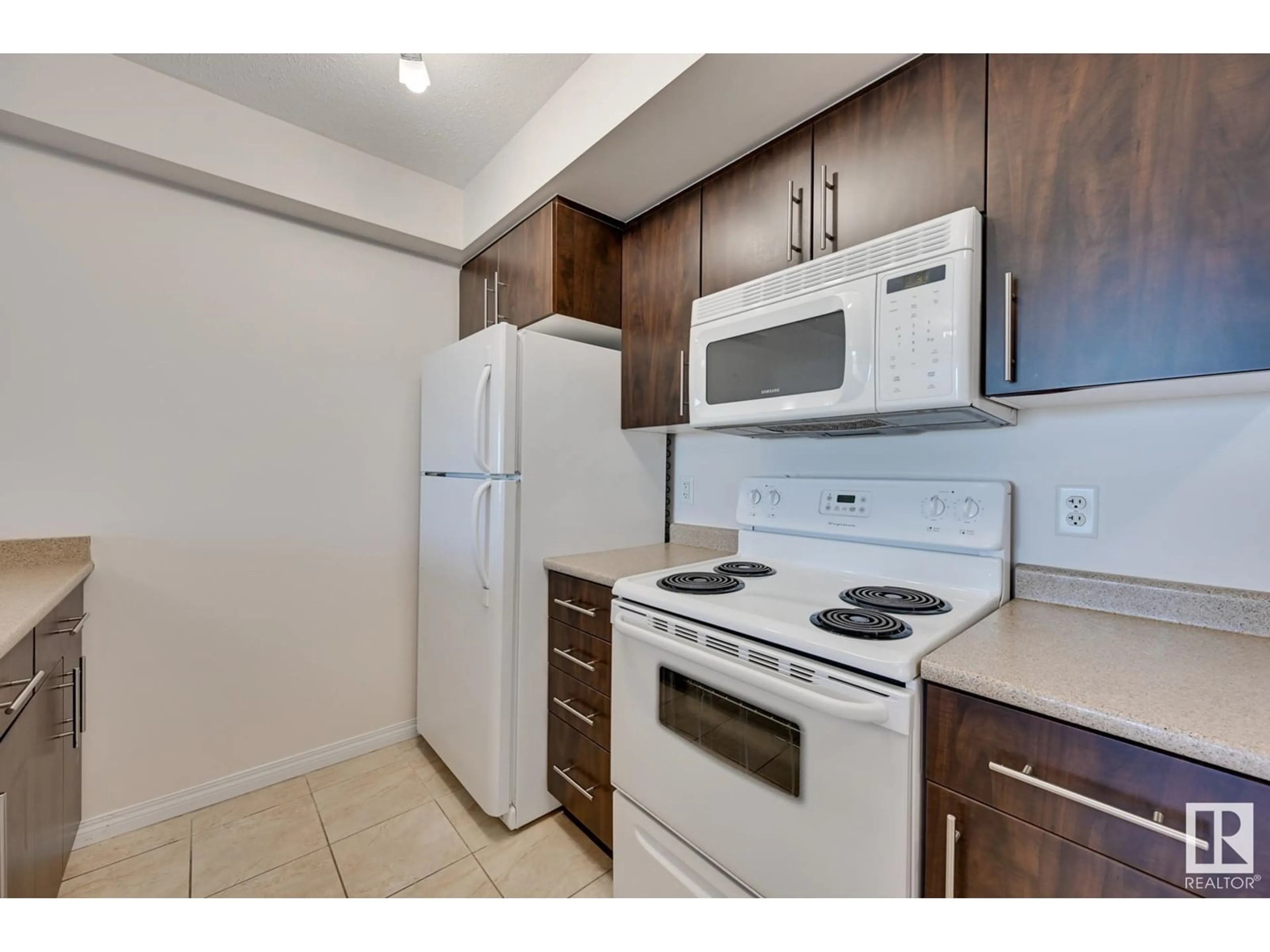 Standard kitchen for #307 6925 199 ST NW, Edmonton Alberta T5T3X8